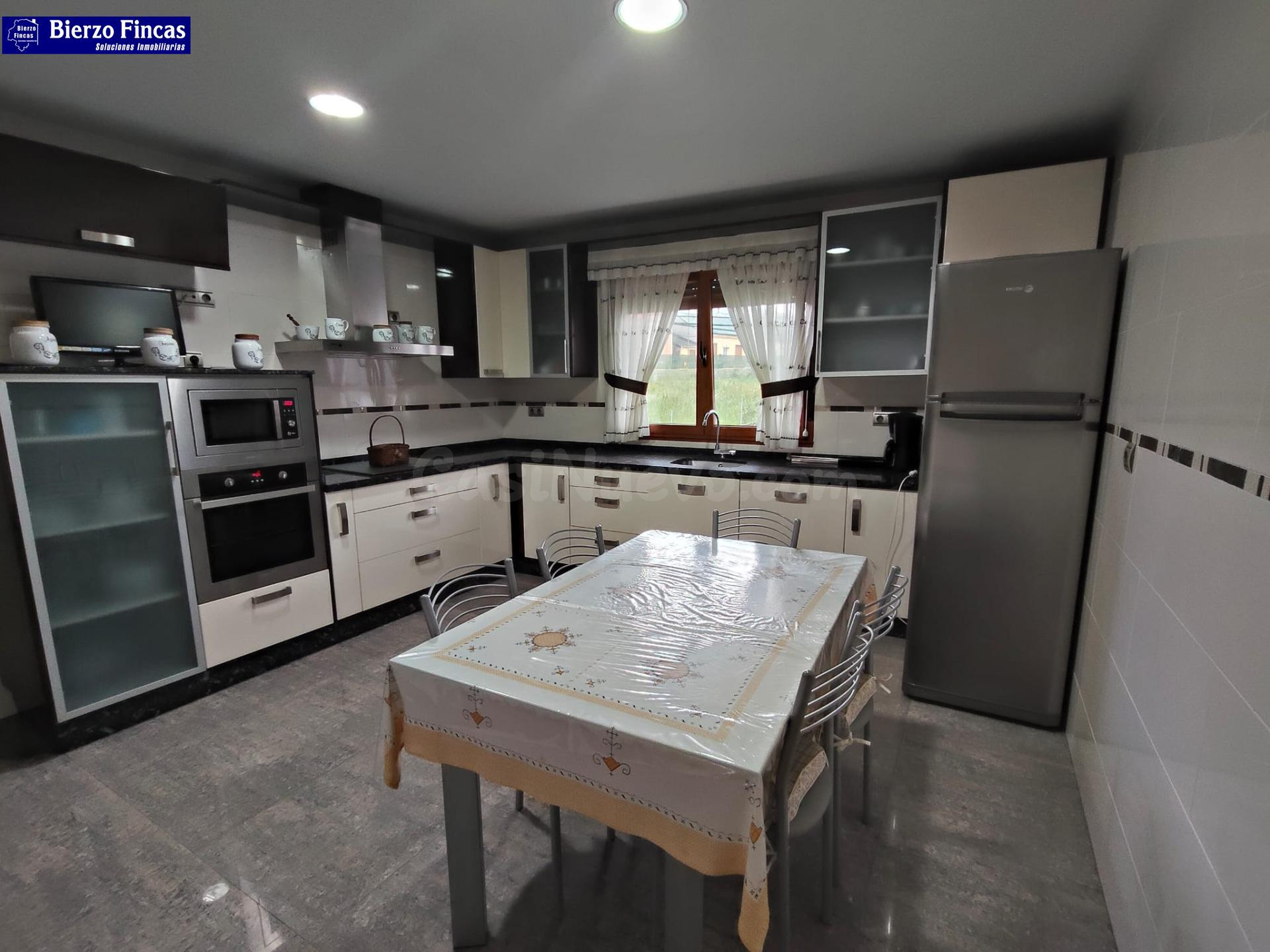 SE VENDE CASA EN FABERO - foto 5