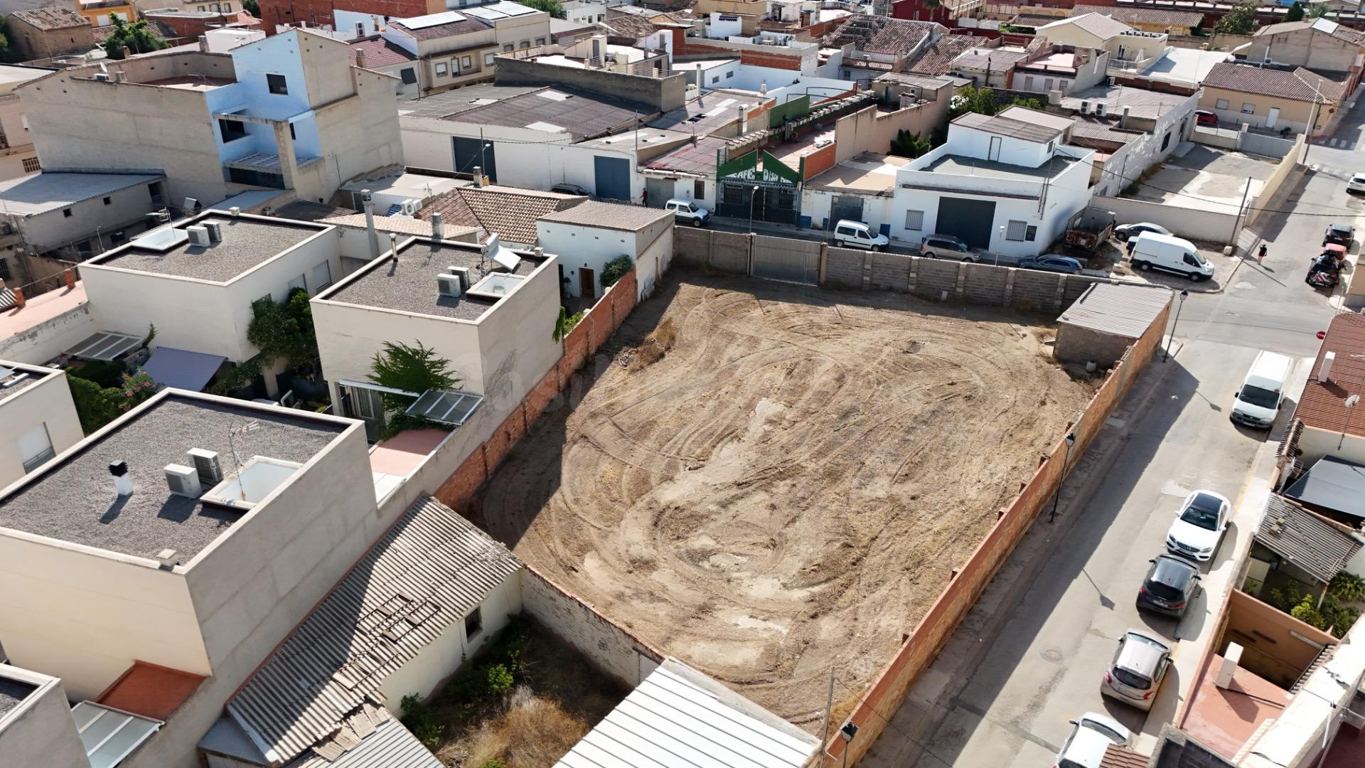 SOLAR PARA VIVIENDA UNIFAMILIAR EN CASINOS - foto 4