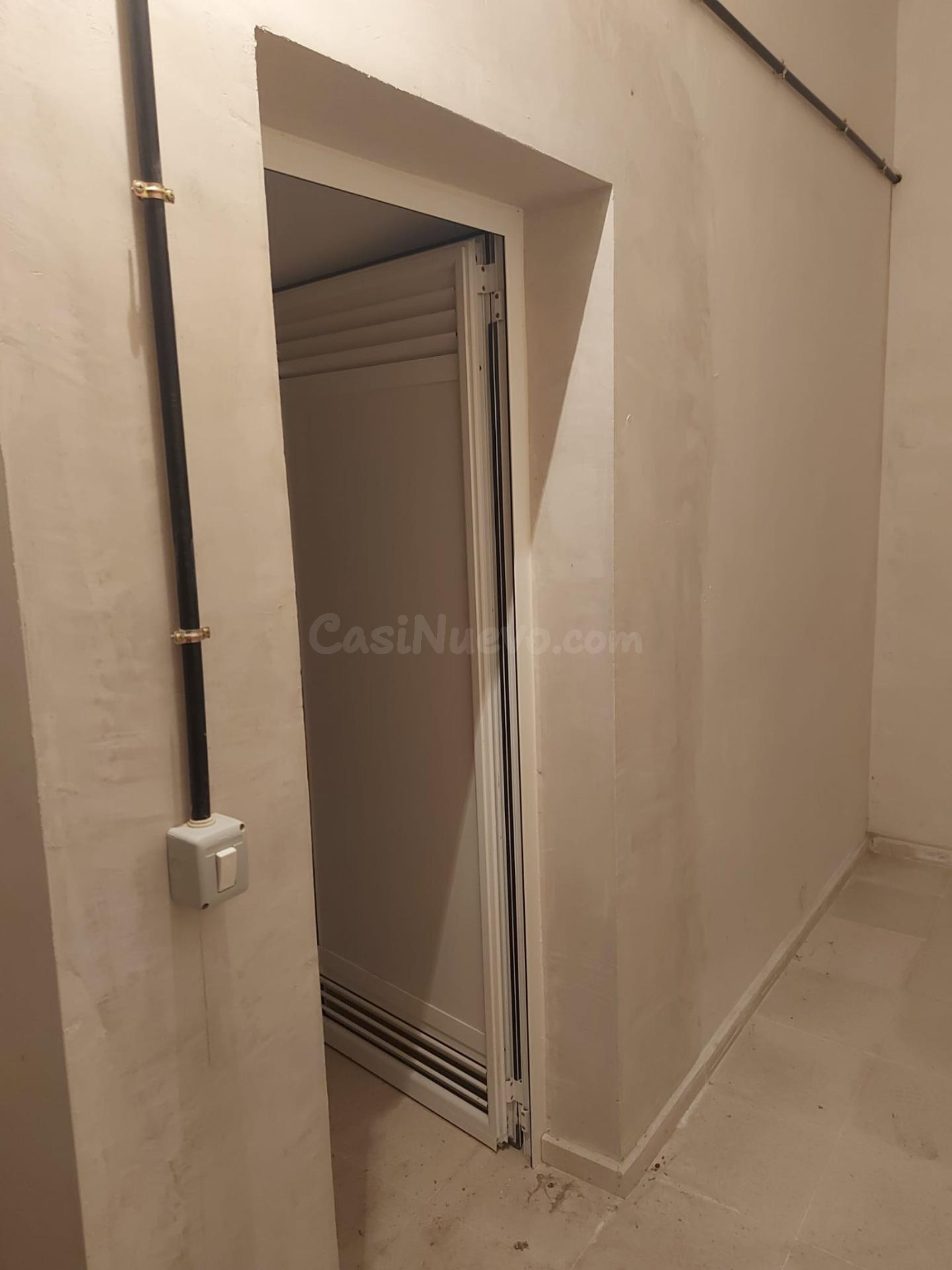 Trastero de 17m2 en la zona del Pueblo de Jinámar con acceso - foto 2