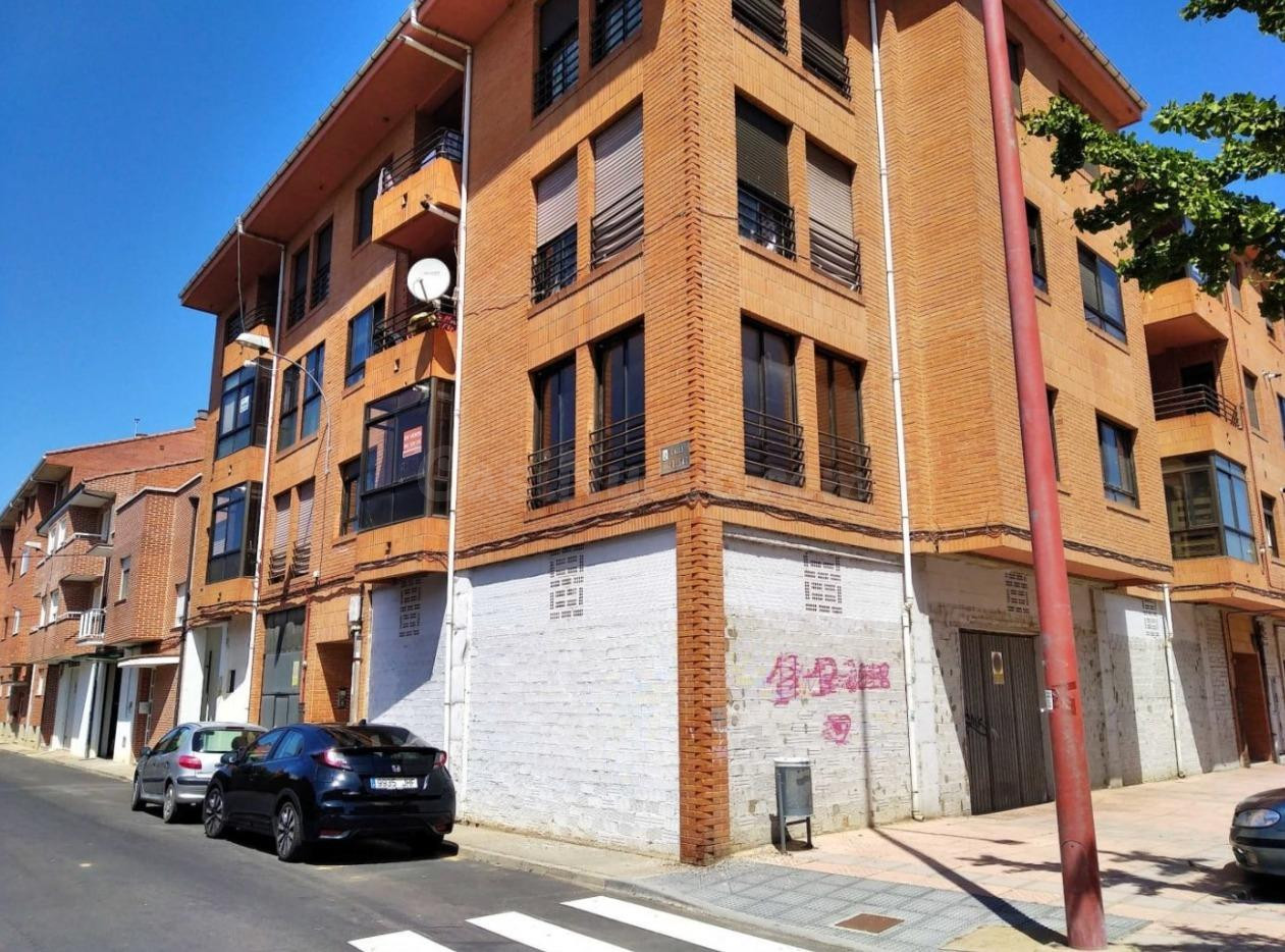 ESTUPENDO PISO EN VALENCIA DE DON JUAN