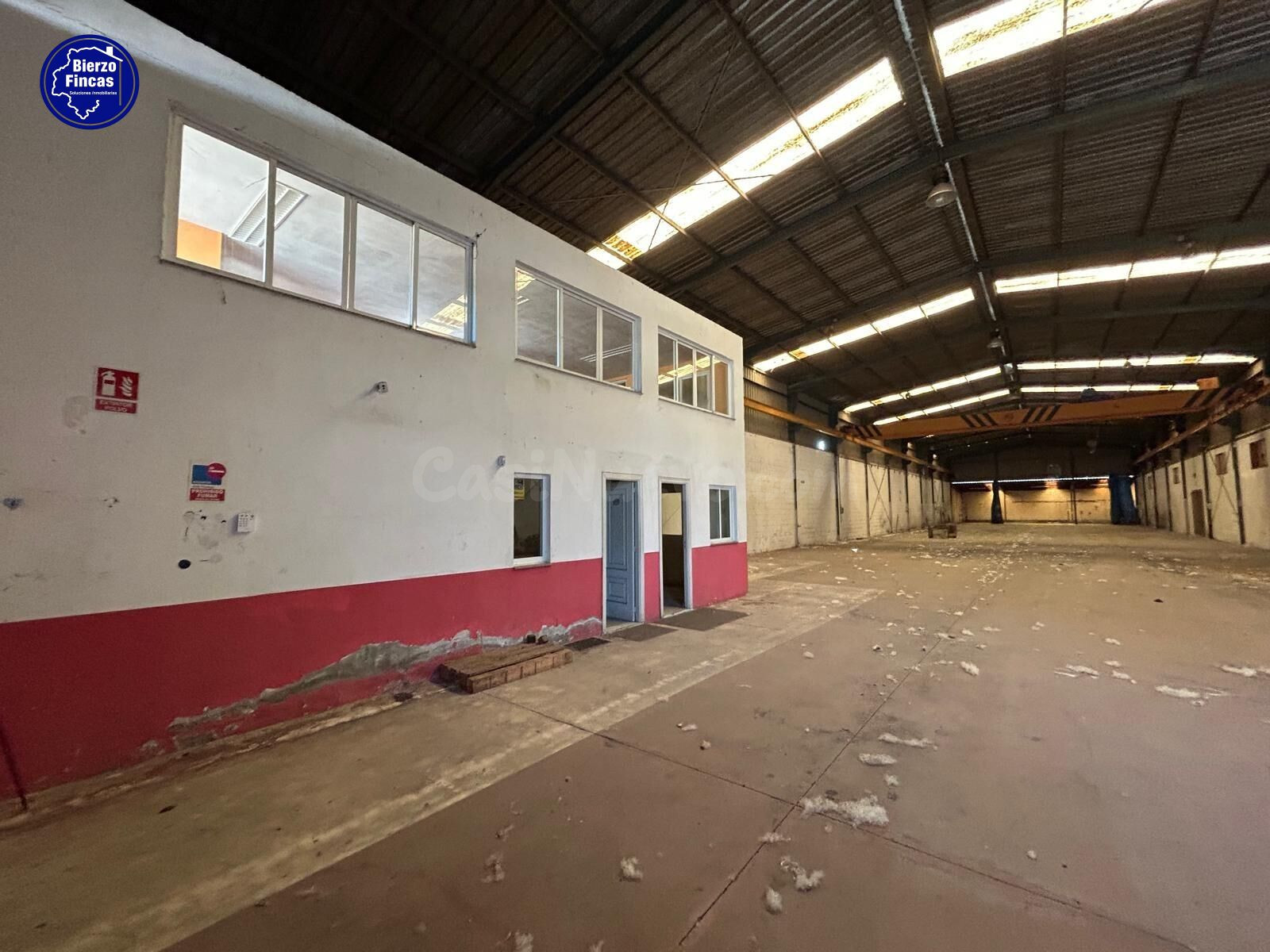 SE ALQUILA NAVE INDUSTRIAL EN PONFERRADA - foto 5