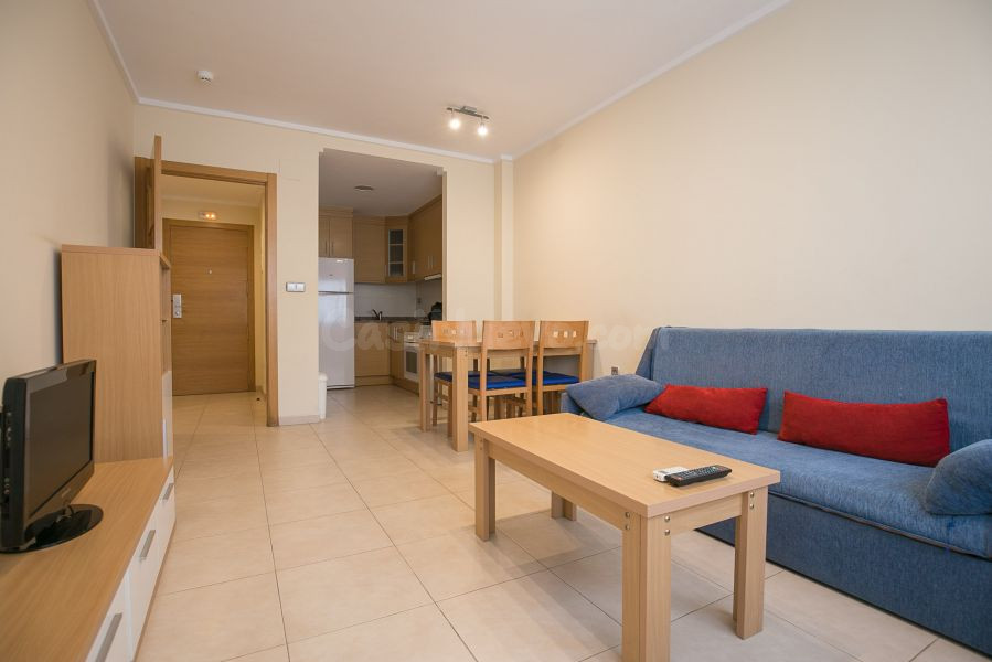 Apartamento turístico, 2 habit.2 baños, GARAJE +TRASTERO, - foto 2
