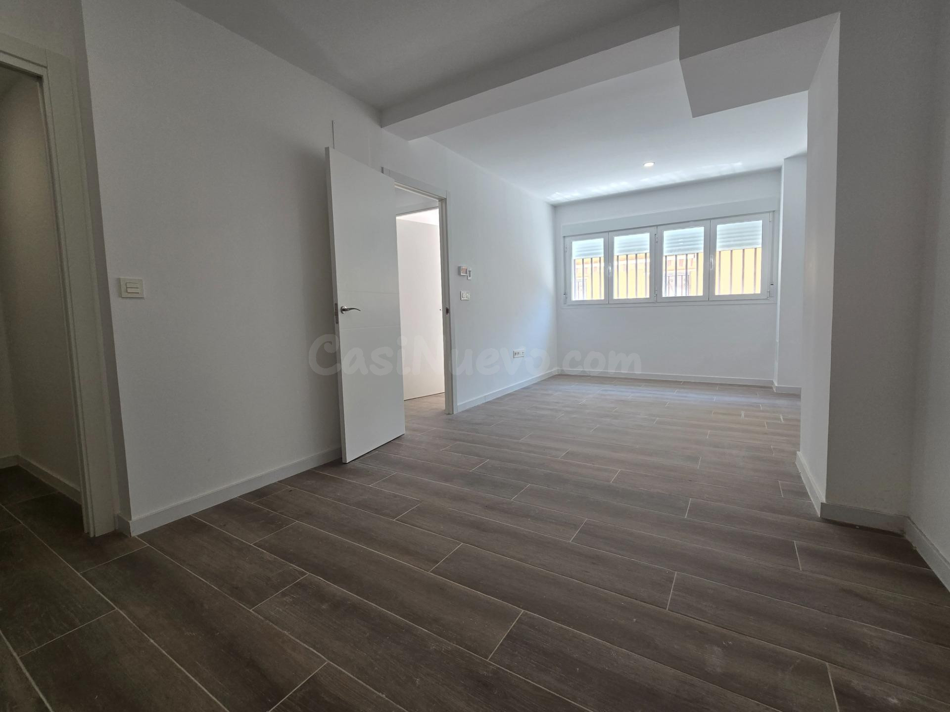 Piso de OBRA NUEVA. Distribuido en dos dormitorios, salón co - foto 4
