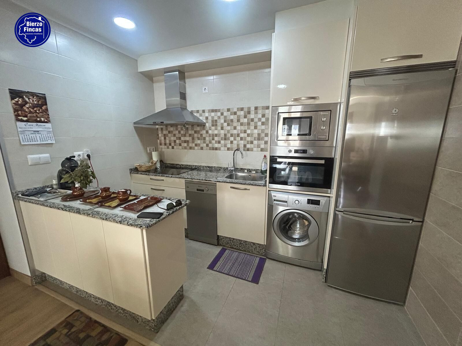 SE VENDE CASA REFORMADA CON PATIO EN PUENTE DE DOMINGO FLÓRE