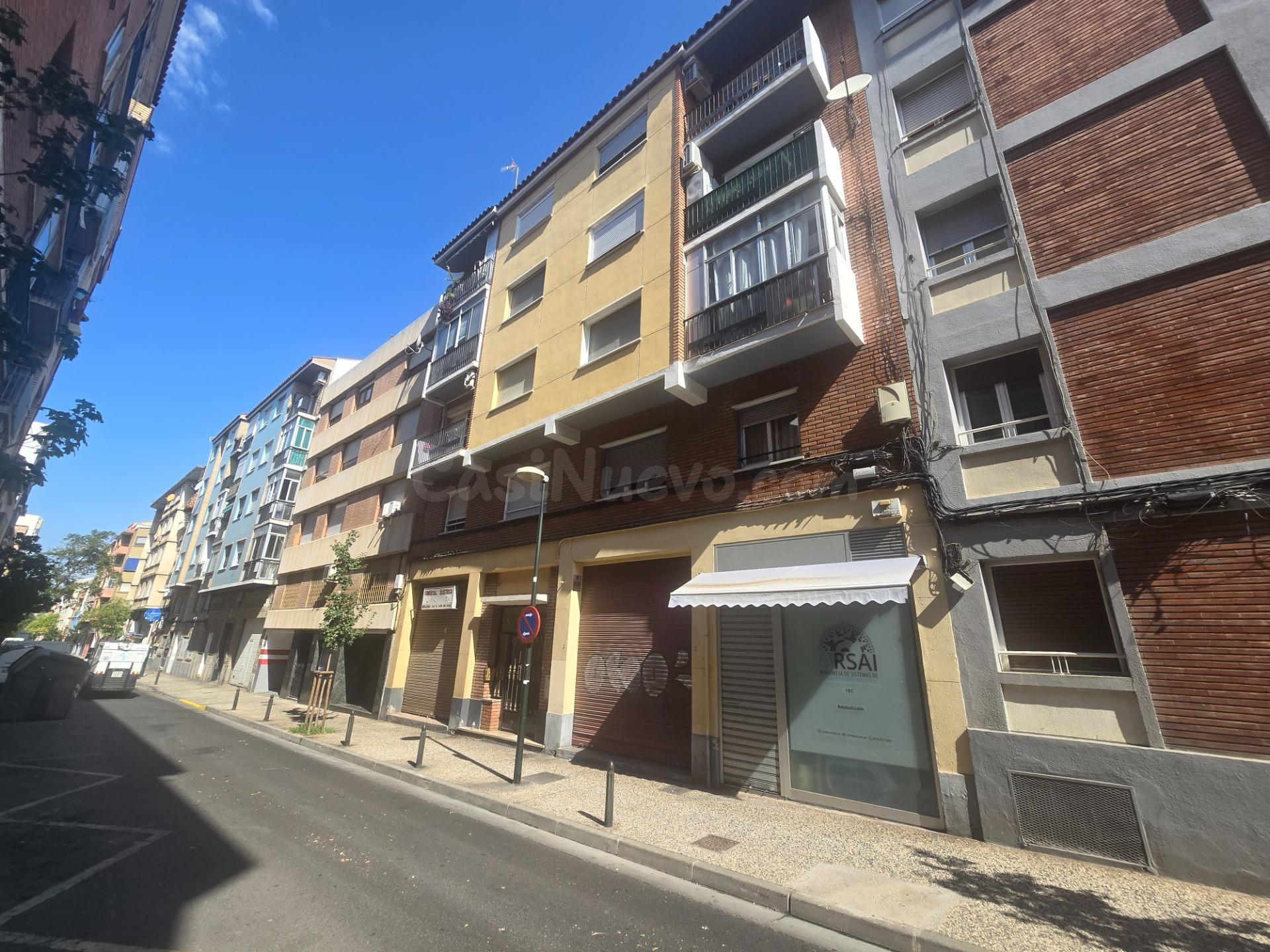Piso de 53m2 útiles para REFORMAR. Distribuido en dos dormit