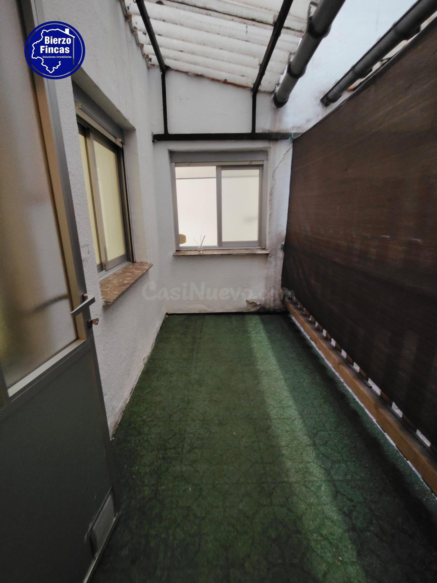 SE VENDE PISO EN LA PALOMERA, LEÓN - foto 2