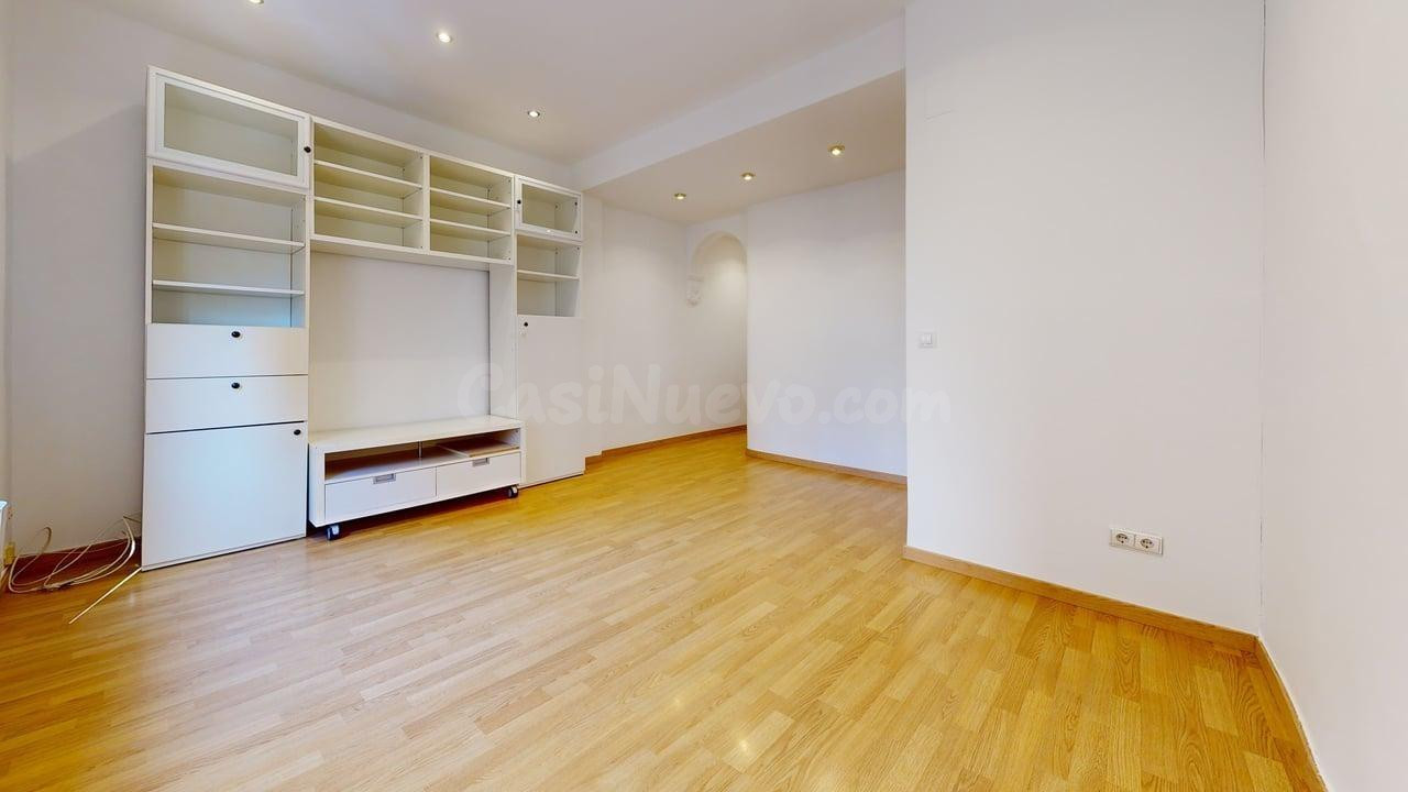 Piso de 50m2 útiles. Distribuido en dos dormitorios, salón,  - foto 2