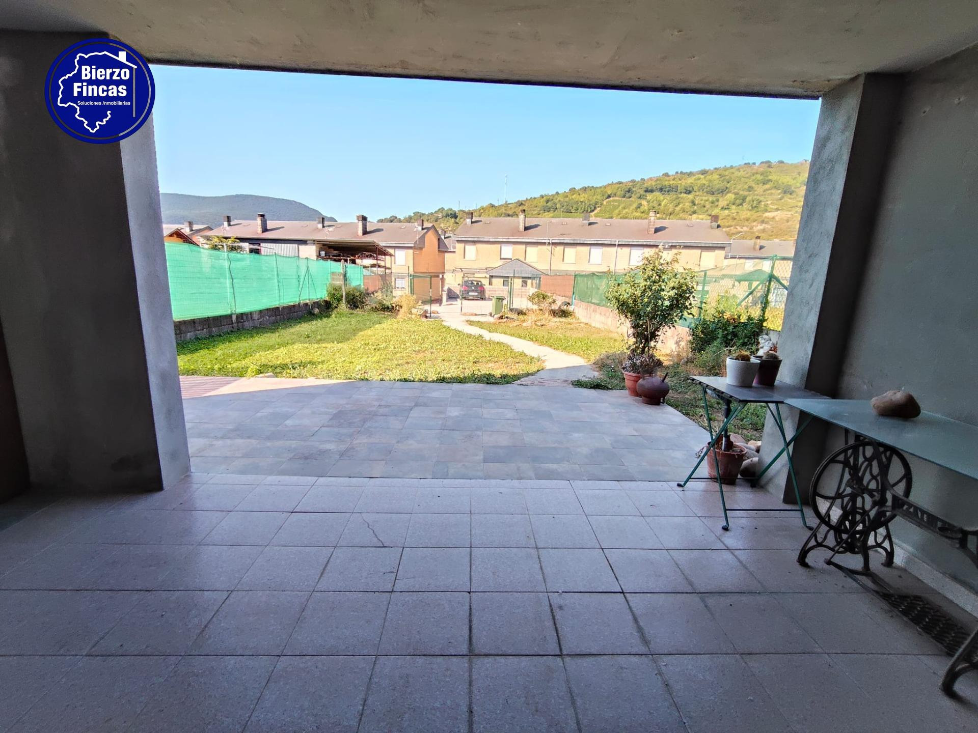 SE VENDE CASA EN TORAL DE LOS VADOS - foto 5