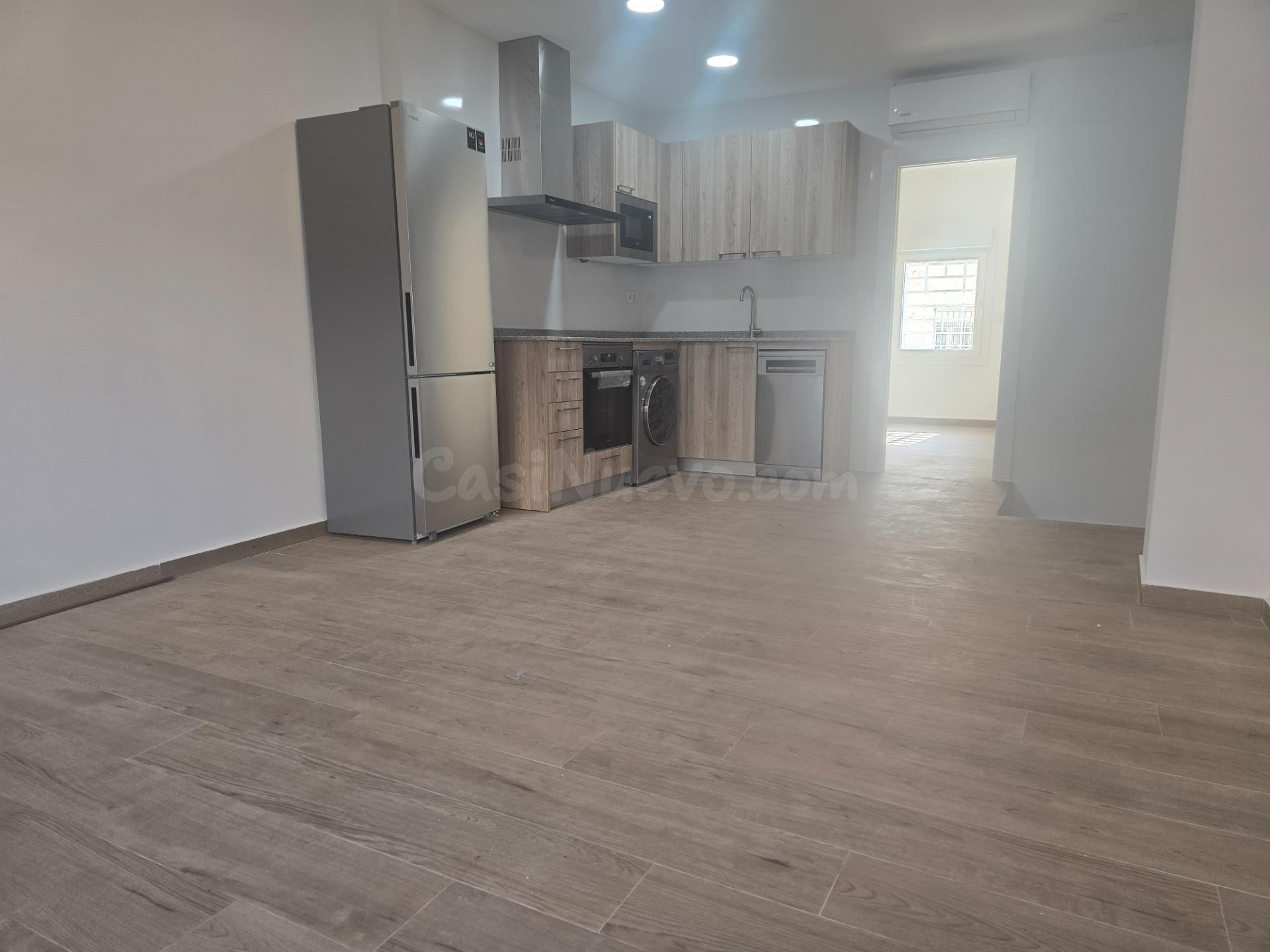 Apartamento de 40m2 útiles TOTALMENTE REFORMADO A ESTRENAR!! - foto 3
