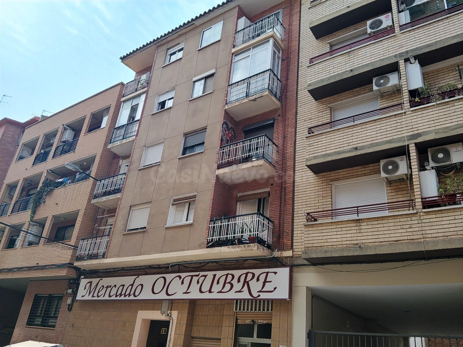 Piso de 58 m2 útiles. Distribuido en dos dormitorios dobles,