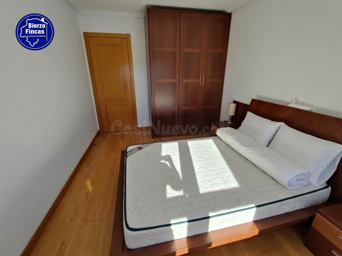 SE ALQUILA PISO EN LA ROSALEDA - foto 3