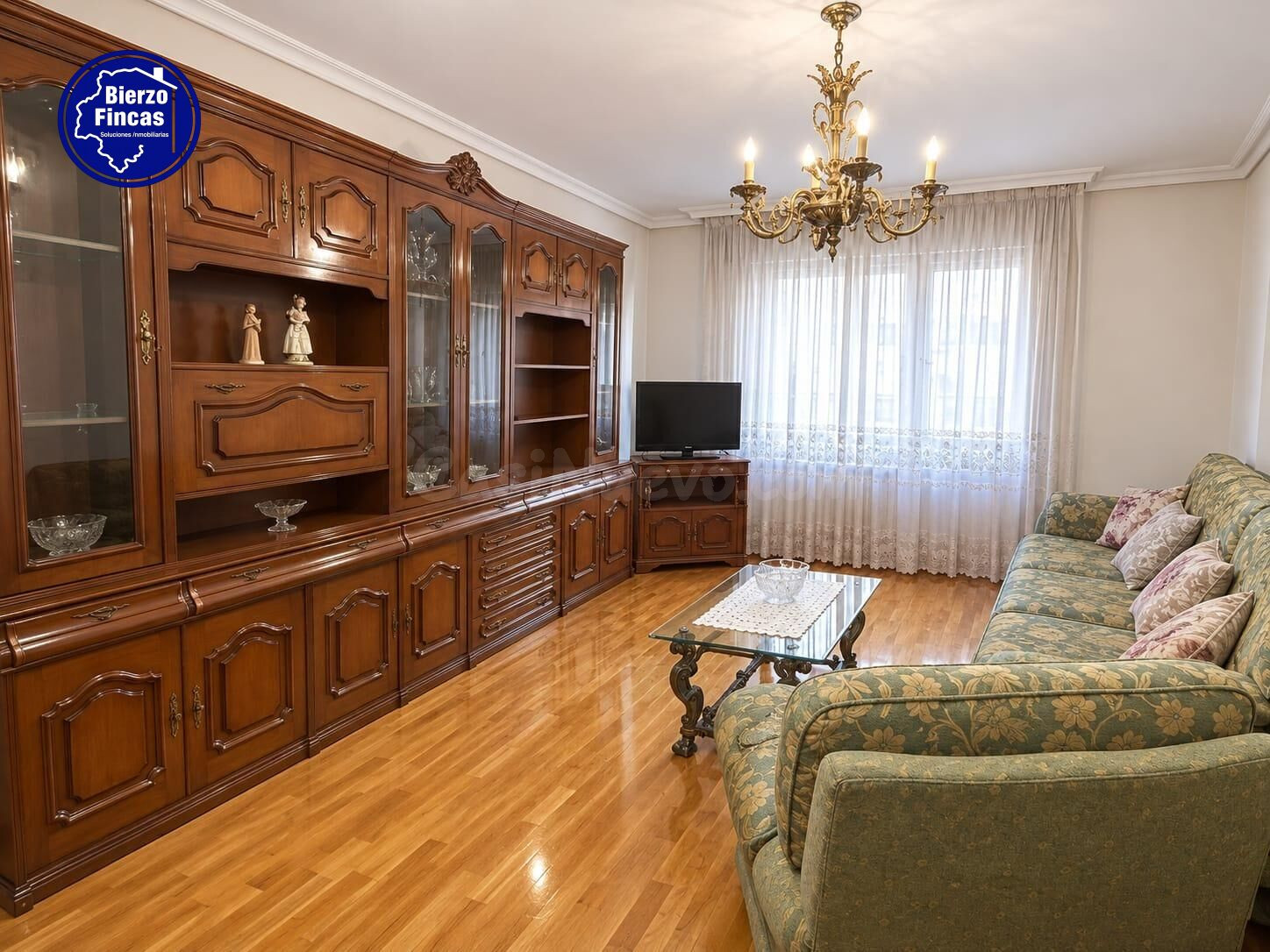 SE VENDE APARTAMENTO EN LA ZONA ALTA DE PONFERRADA