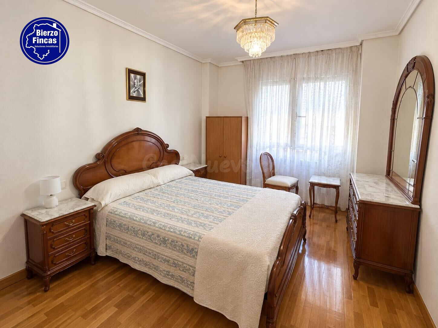 SE VENDE APARTAMENTO EN LA ZONA ALTA DE PONFERRADA - foto 5