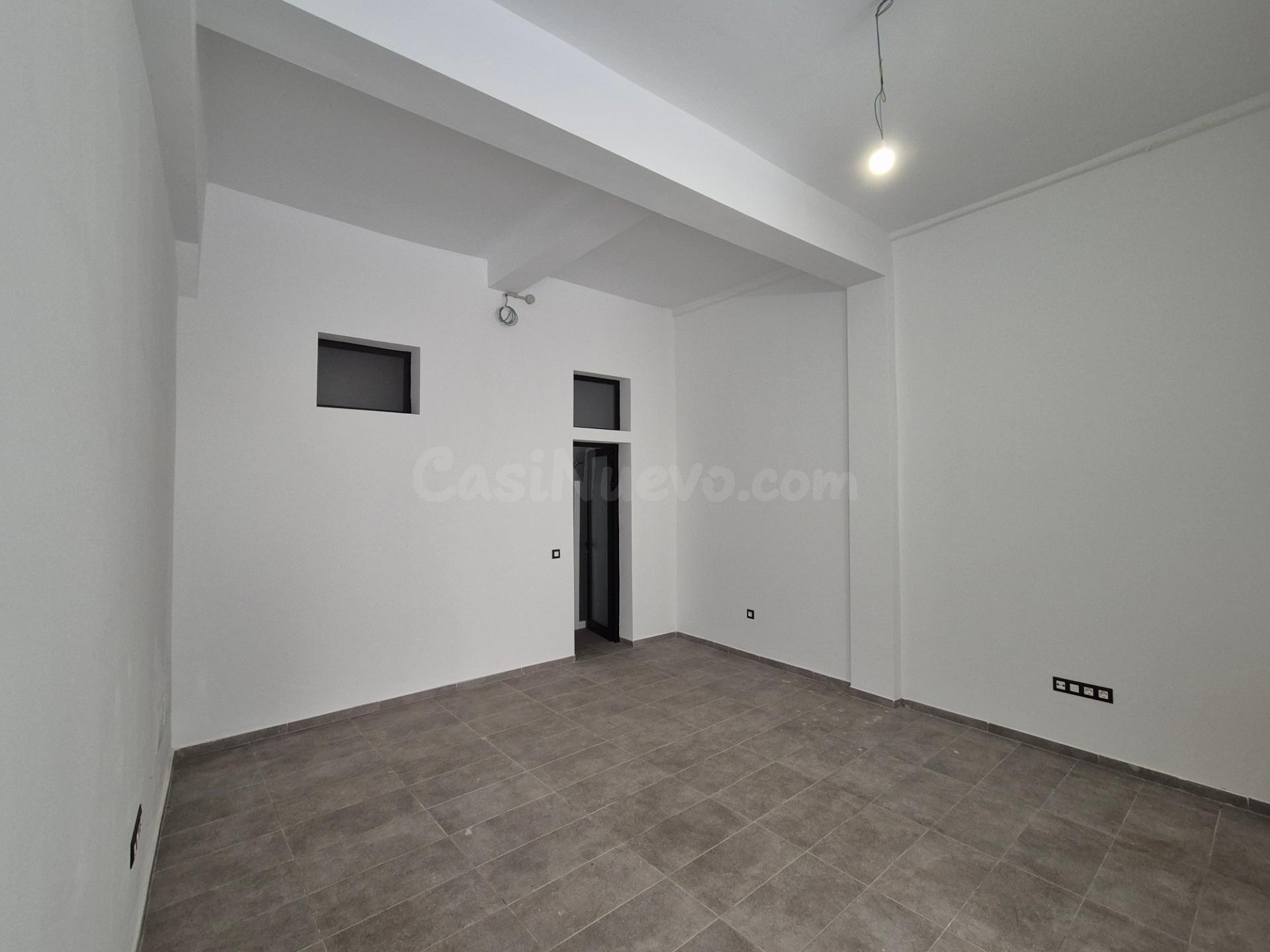 Local comercial 42m² en alquiler - Zona Centro - foto 4