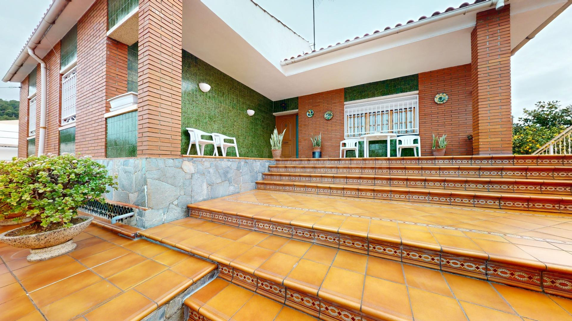 Casa excepcional en Viladecans - foto 2