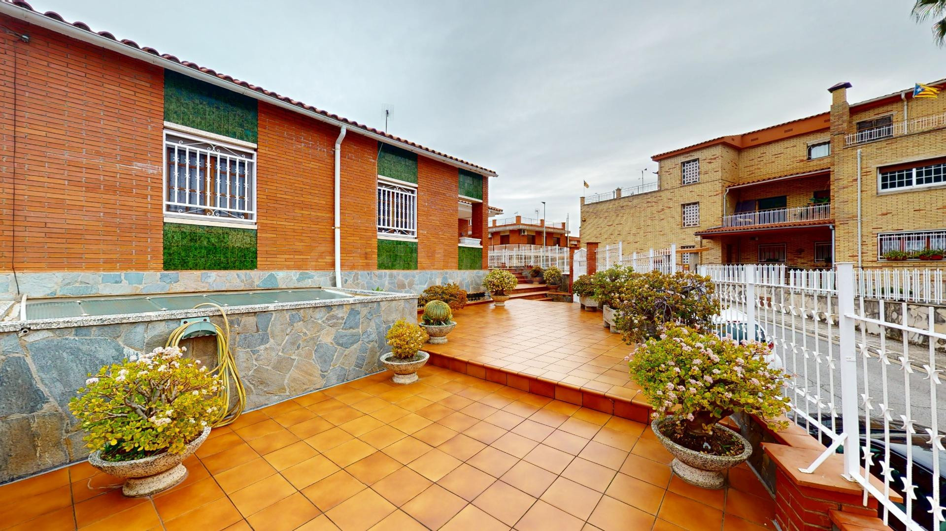 Casa excepcional en Viladecans - foto 4