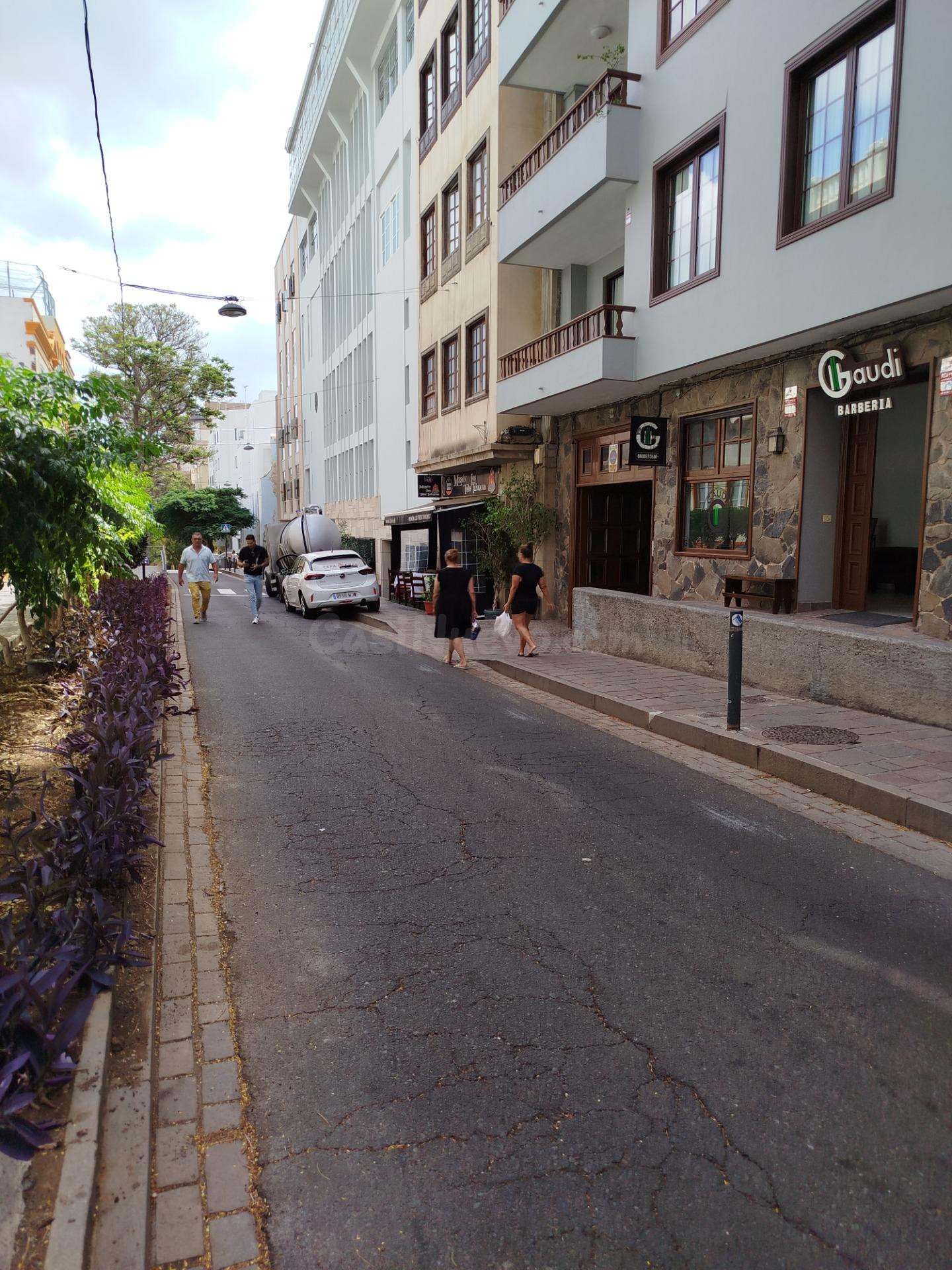 Plaza de garaje en Santa Cruz centro