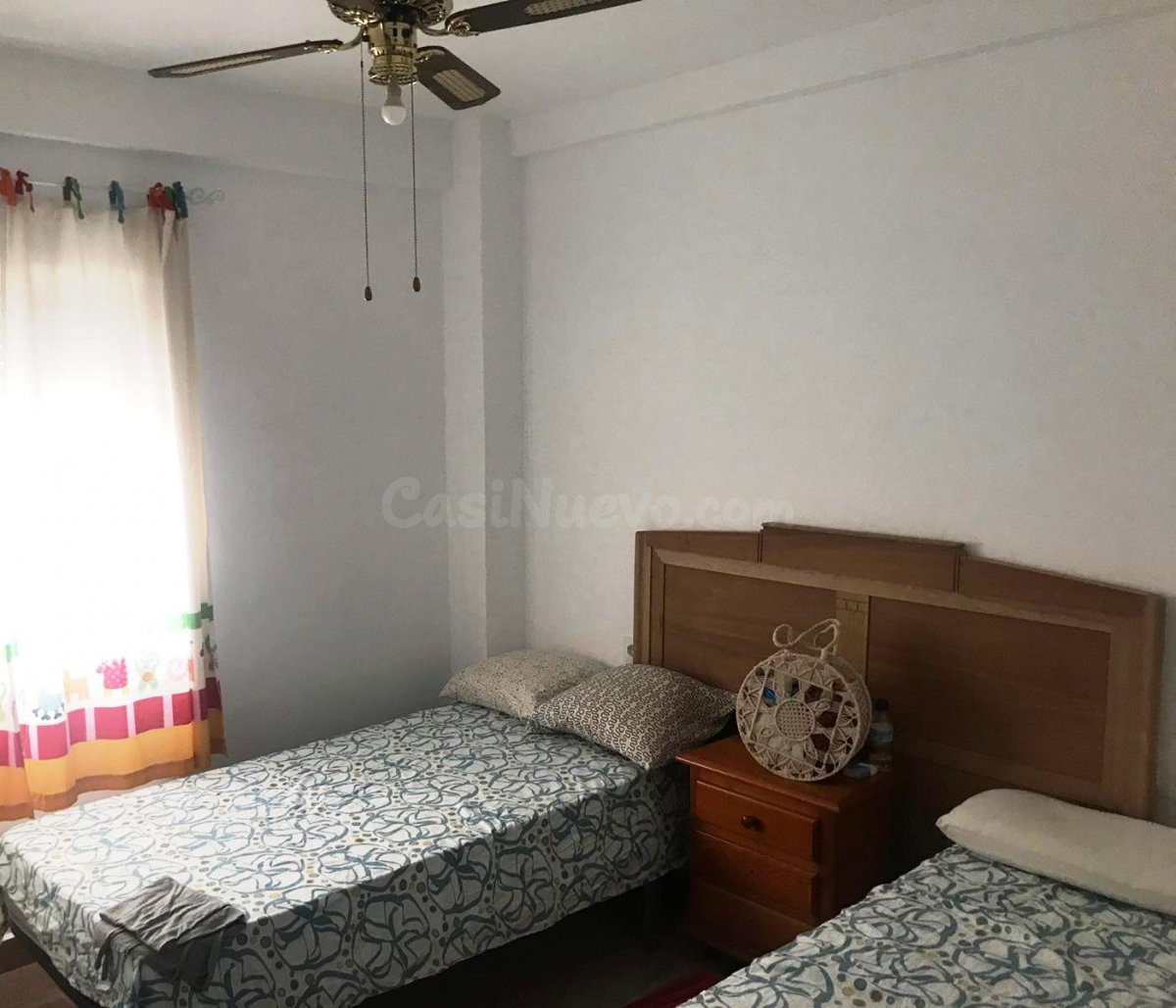 Piso de tres dormitorios en planta baja - foto 3