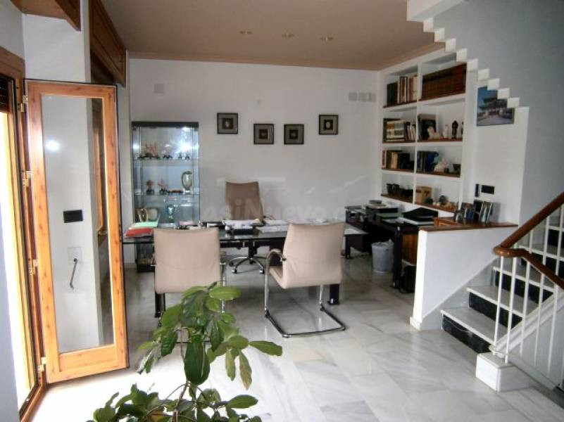 MAGNIFICO CHALET ADOSADO, ZONA SANSUEÑA, CORDOBA - foto 4