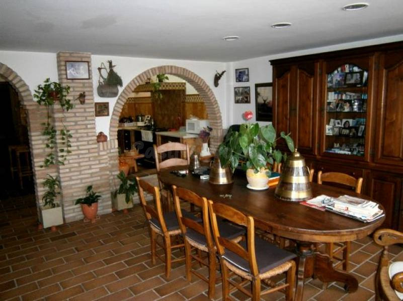 MAGNIFICO CHALET ADOSADO, ZONA SANSUEÑA, CORDOBA - foto 5