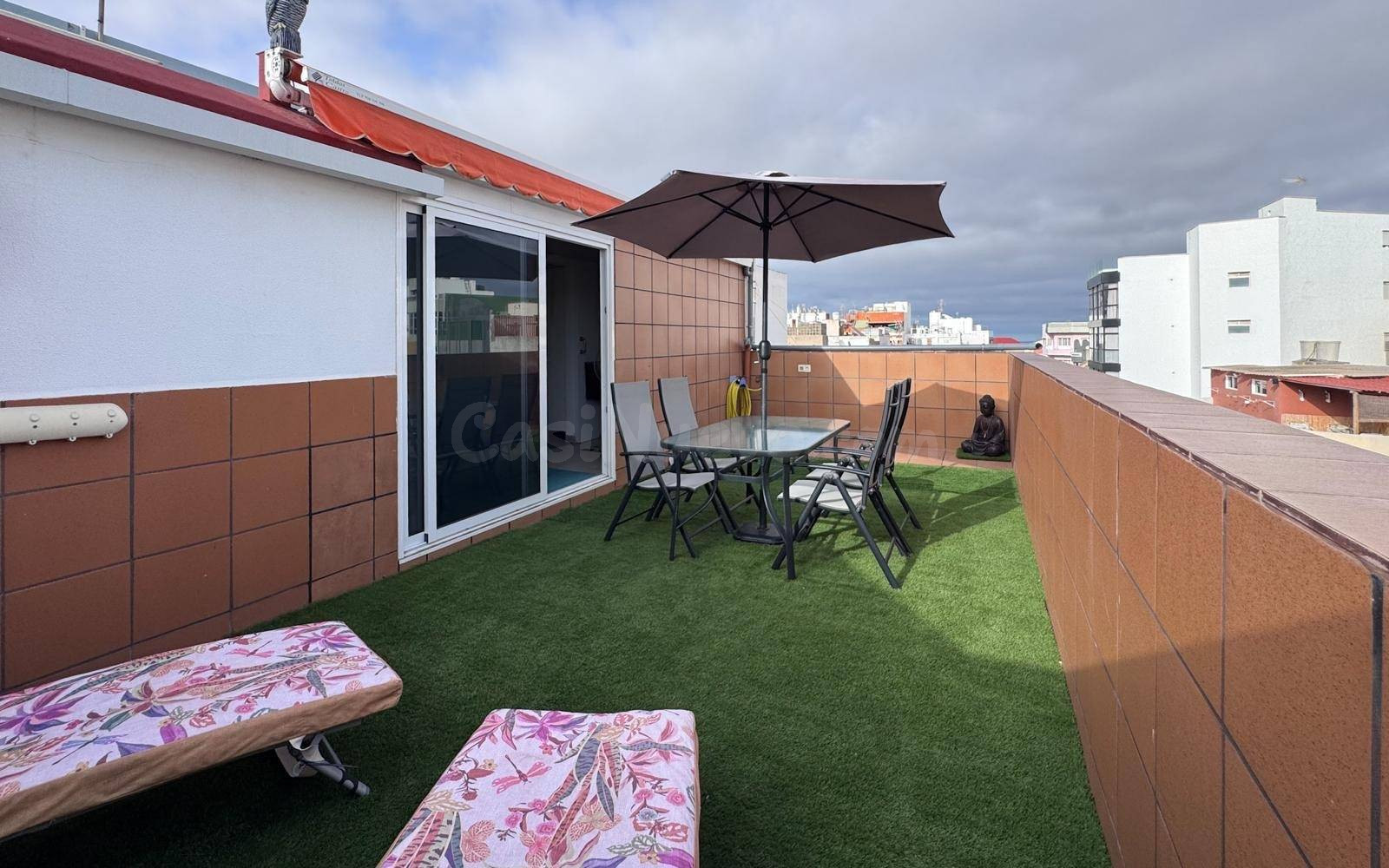 Edificio de Uso Mixto en Venta o Alquiler con Opción a Compr - foto 2