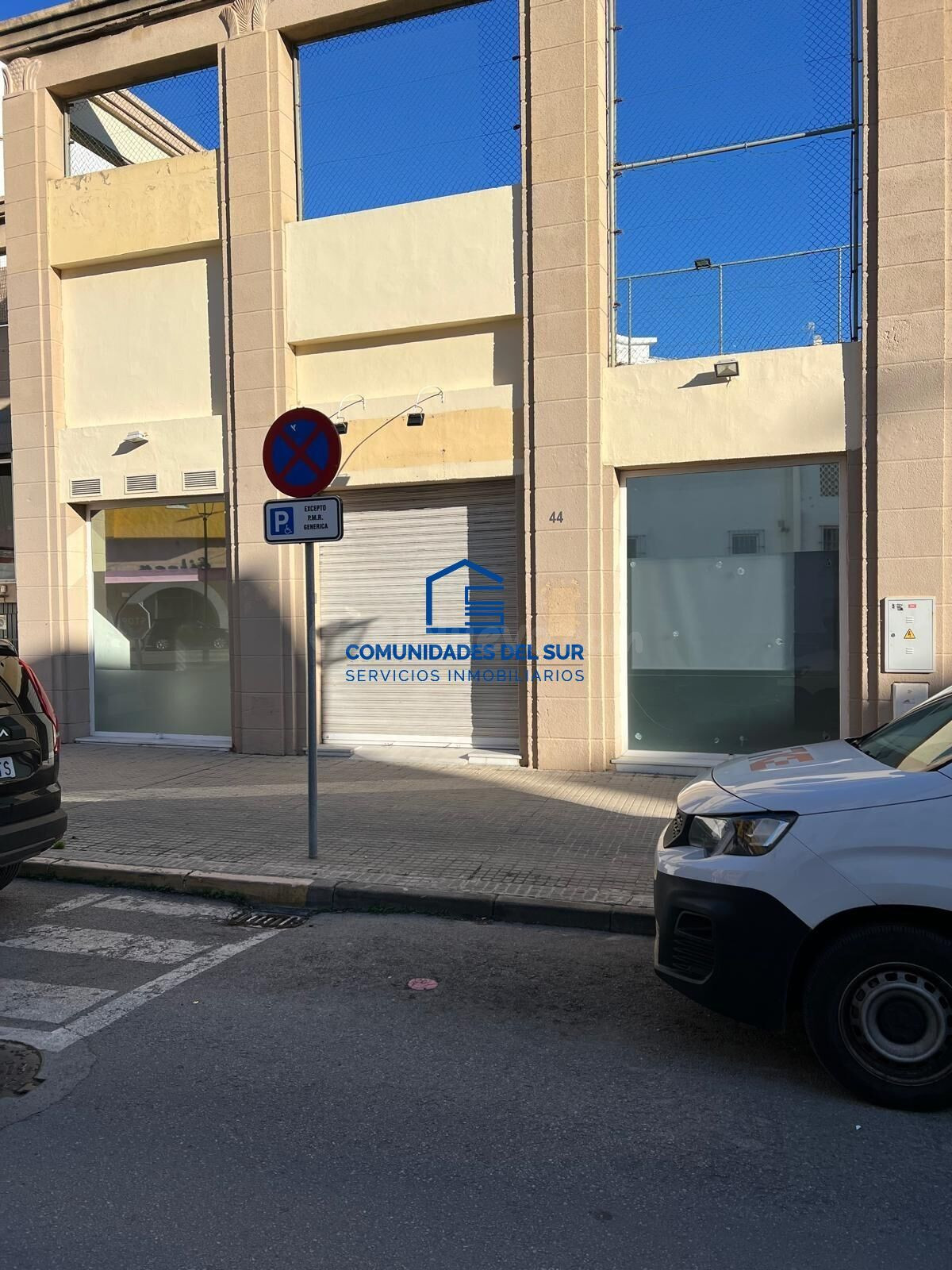 Local comercial en venta en la zona de crevillet