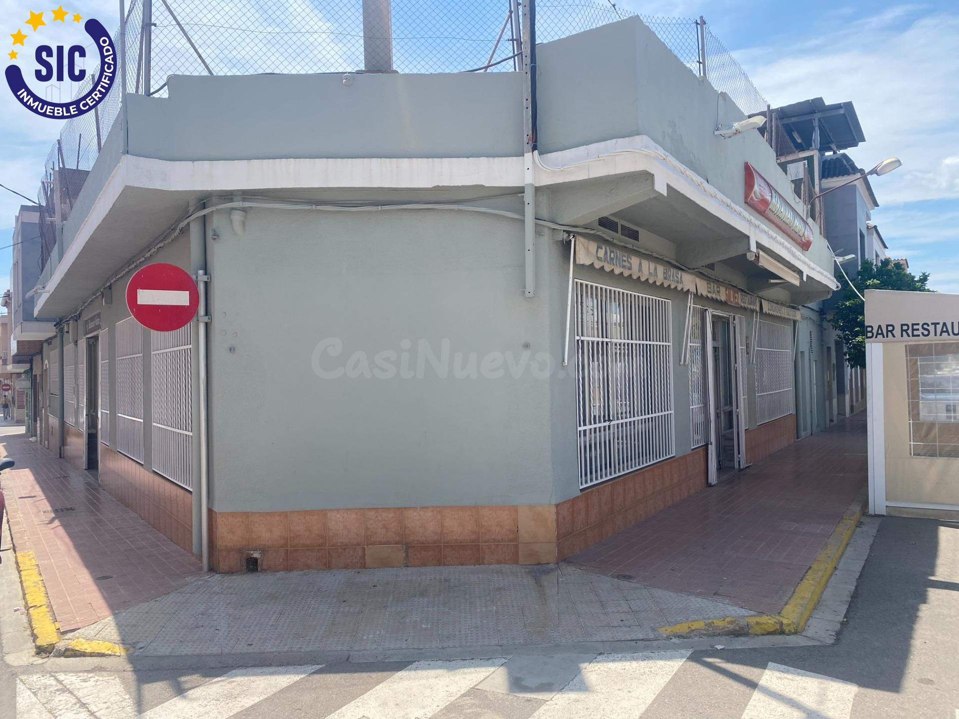 ¡Gran oportunidad de inversión! Edificio completo en venta e - foto 2
