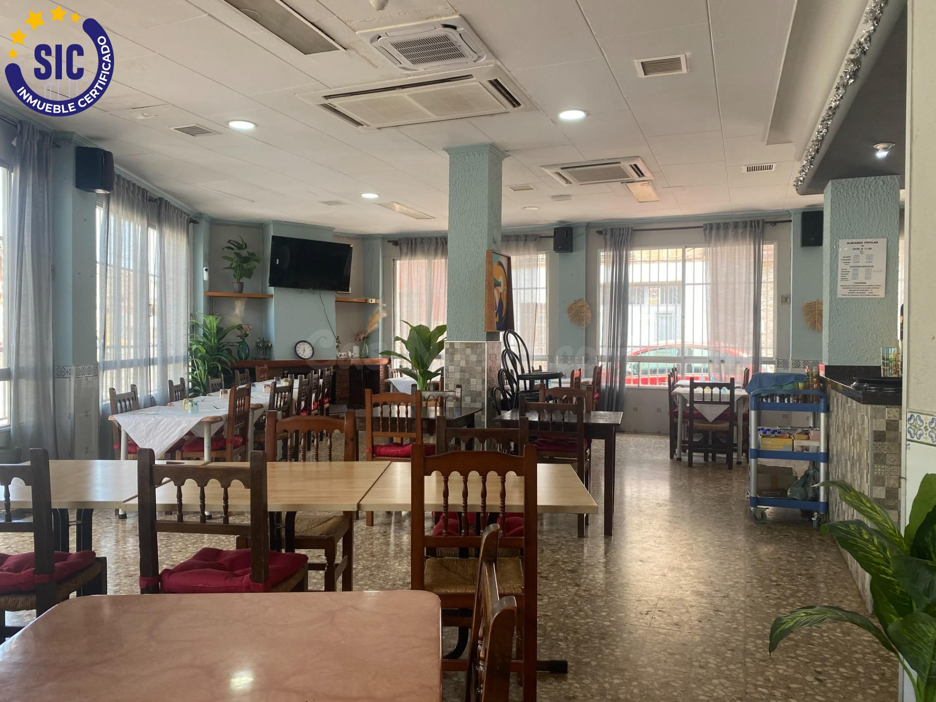 ¡Gran oportunidad de inversión! Edificio completo en venta e - foto 4