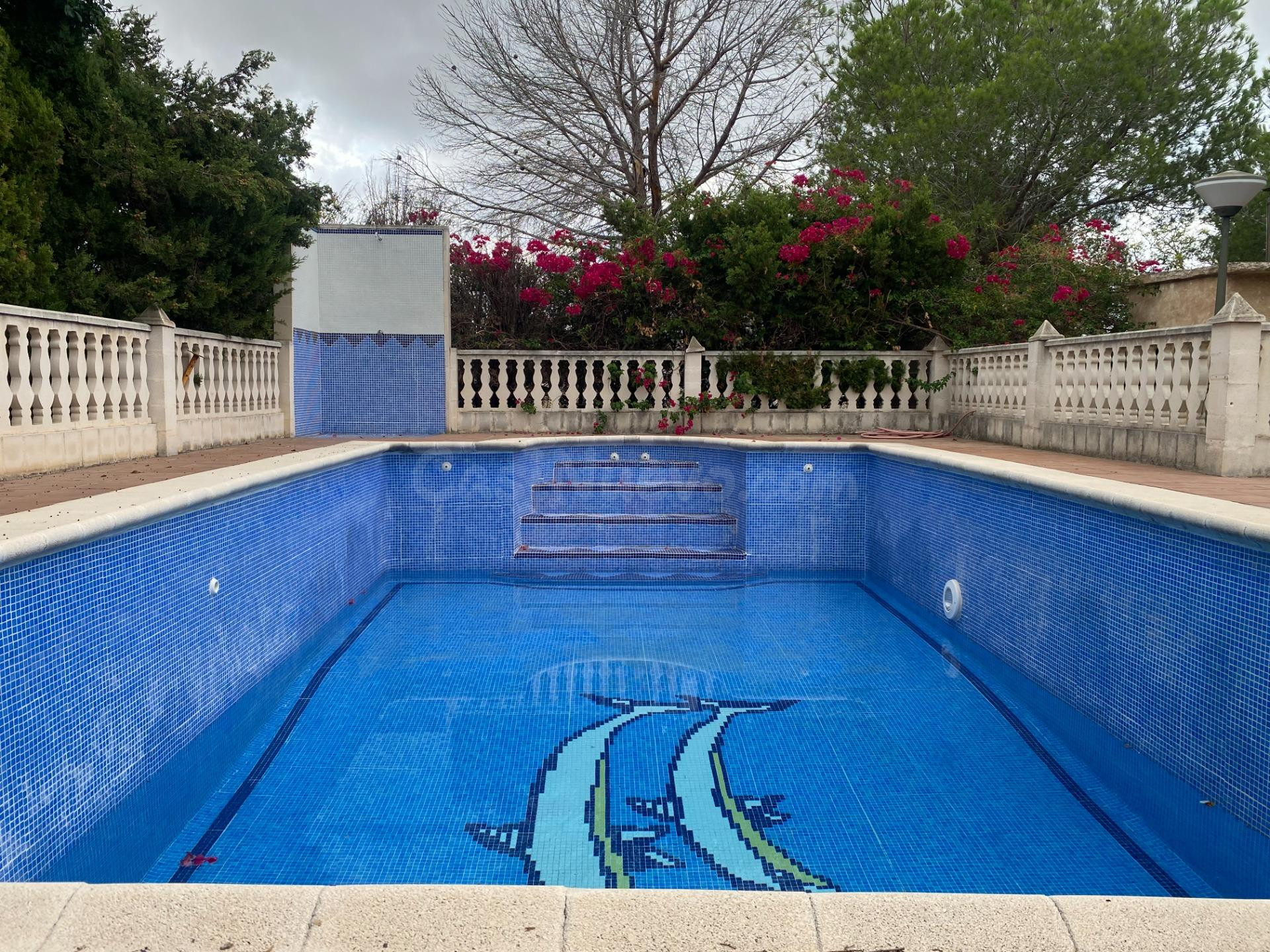 Chalet en alquiler situado en Alginet Urbanización Los Lagos - foto 5