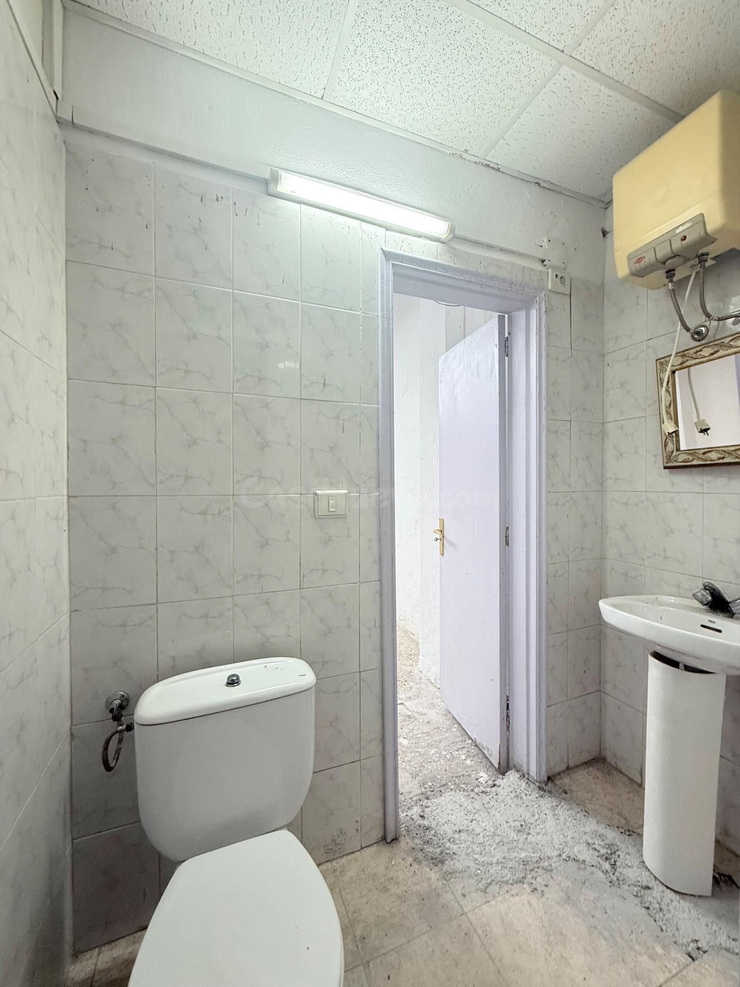 Local en venta en Calle Valencia – Las Palmas de Gran Canari - foto 5