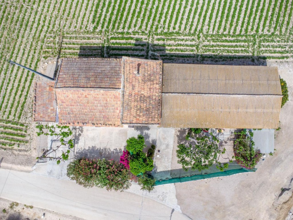 Finca con vivienda para reformar y 12.689 m² de terreno en H - foto 4
