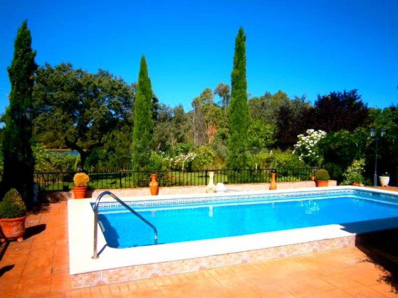 CHALET EN CERRO MURIANO CON IMPRESIONANTES VISTAS AL LAGO. - foto 3