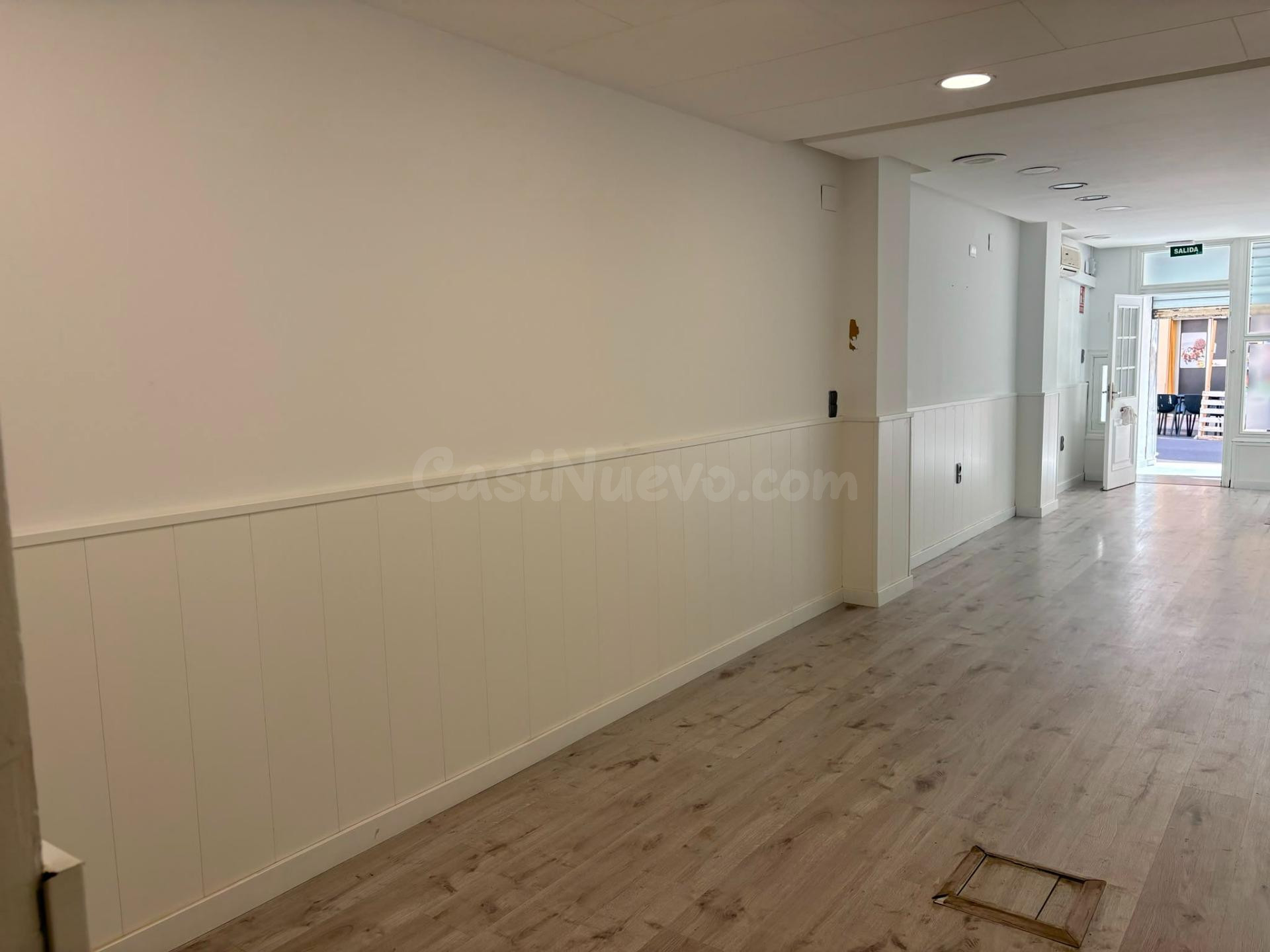 EXCELENTE LOCAL COMERCIAL JUNTO AL MERCADO DE ALAQUAS - foto 2