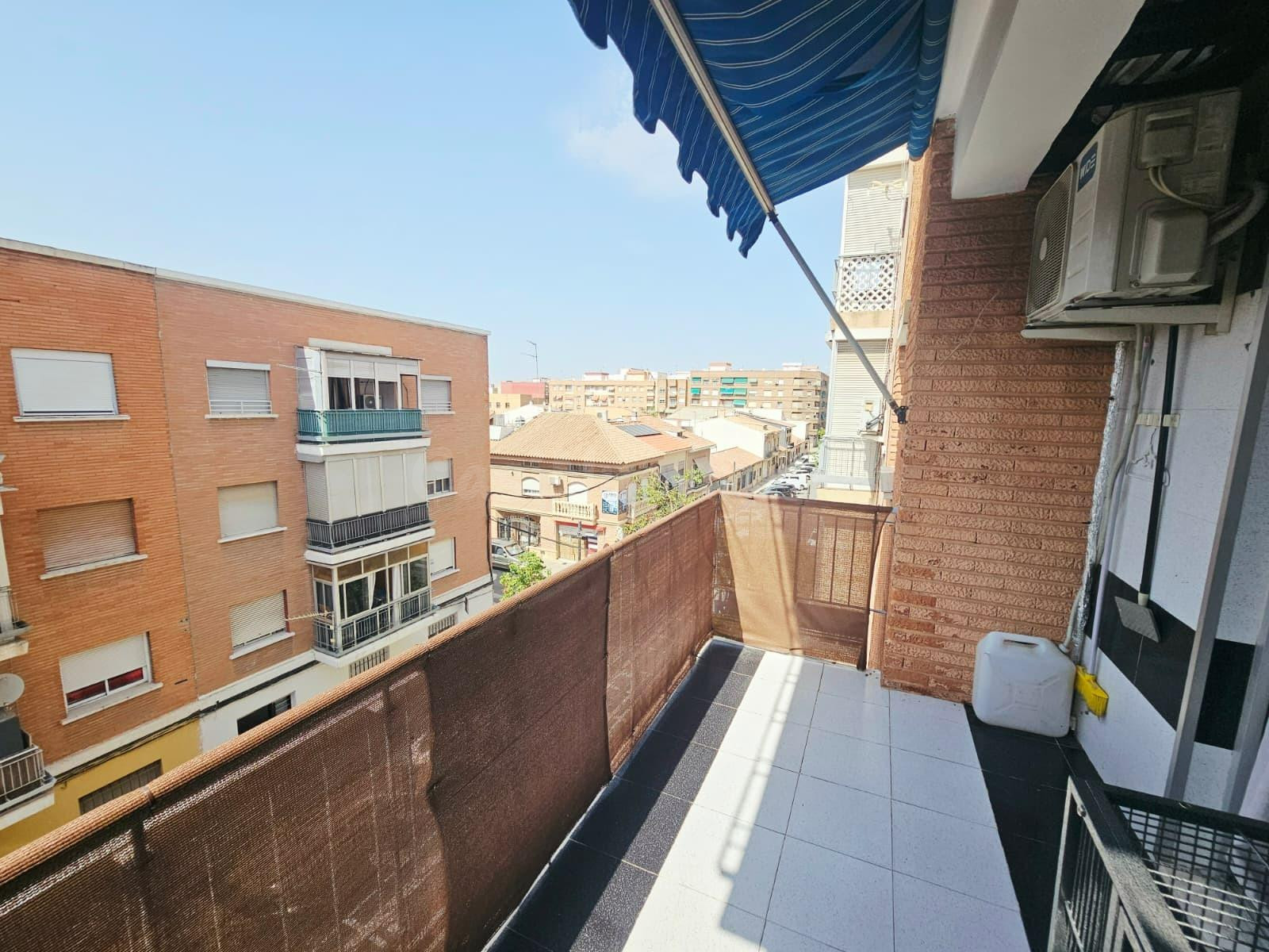 SE VENDE PISO REFORMADO EN ZONA AVENIDA DE TORRENT(Con inqui