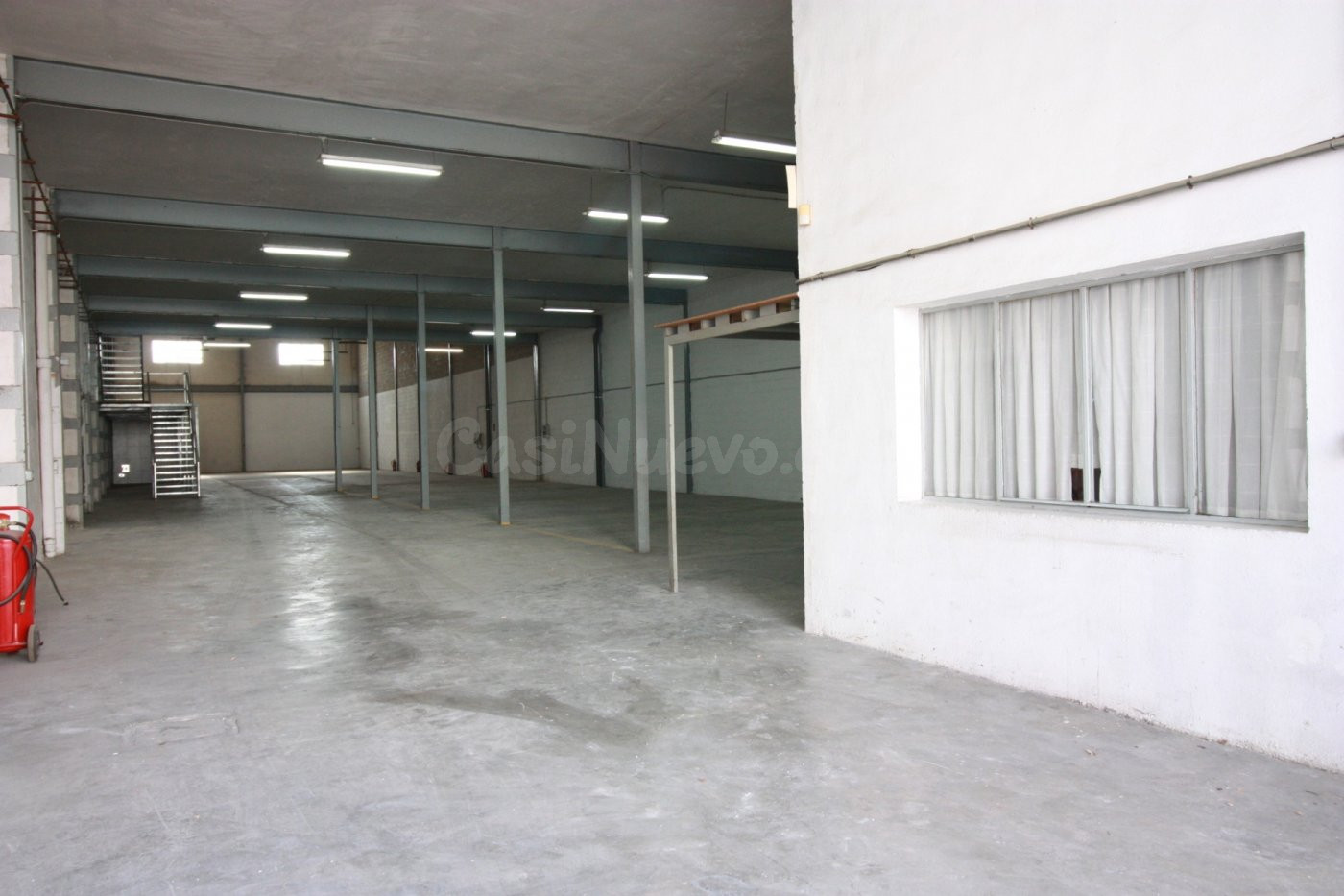 AMPLIA NAVE INDUSTRIAL EN EL POLÍGONO DE ALAQUÀS – 1.170 m2