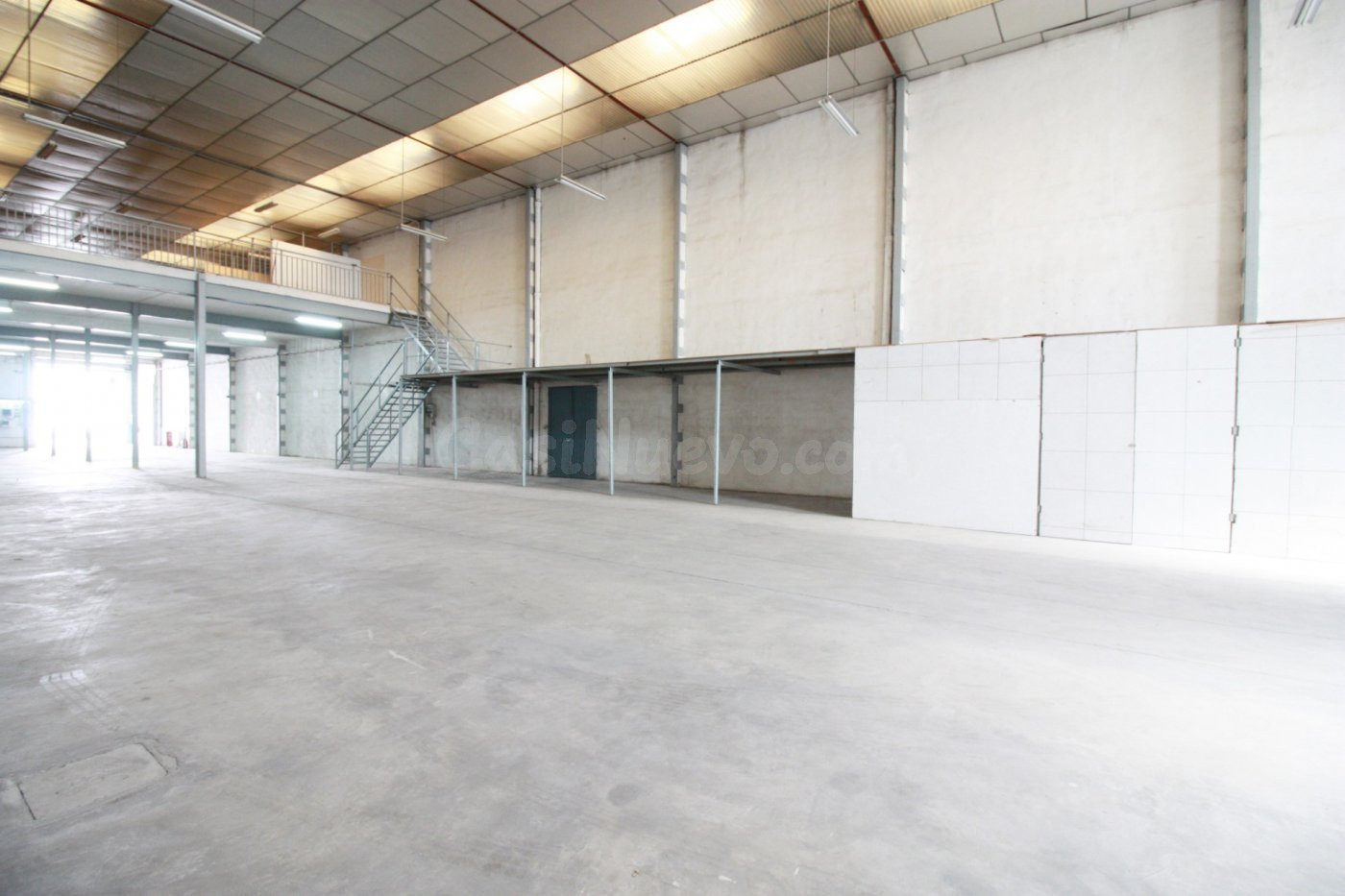 AMPLIA NAVE INDUSTRIAL EN EL POLÍGONO DE ALAQUÀS – 1.170 m2 - foto 5