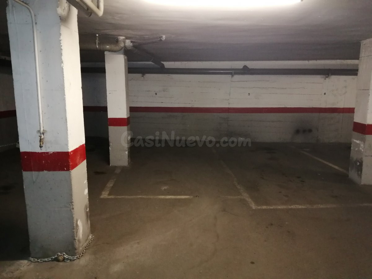 PLAZA DE GARAJE PARA MOTO O COCHE PEQUEÑO CERCA DE CRUZ COND - foto 2
