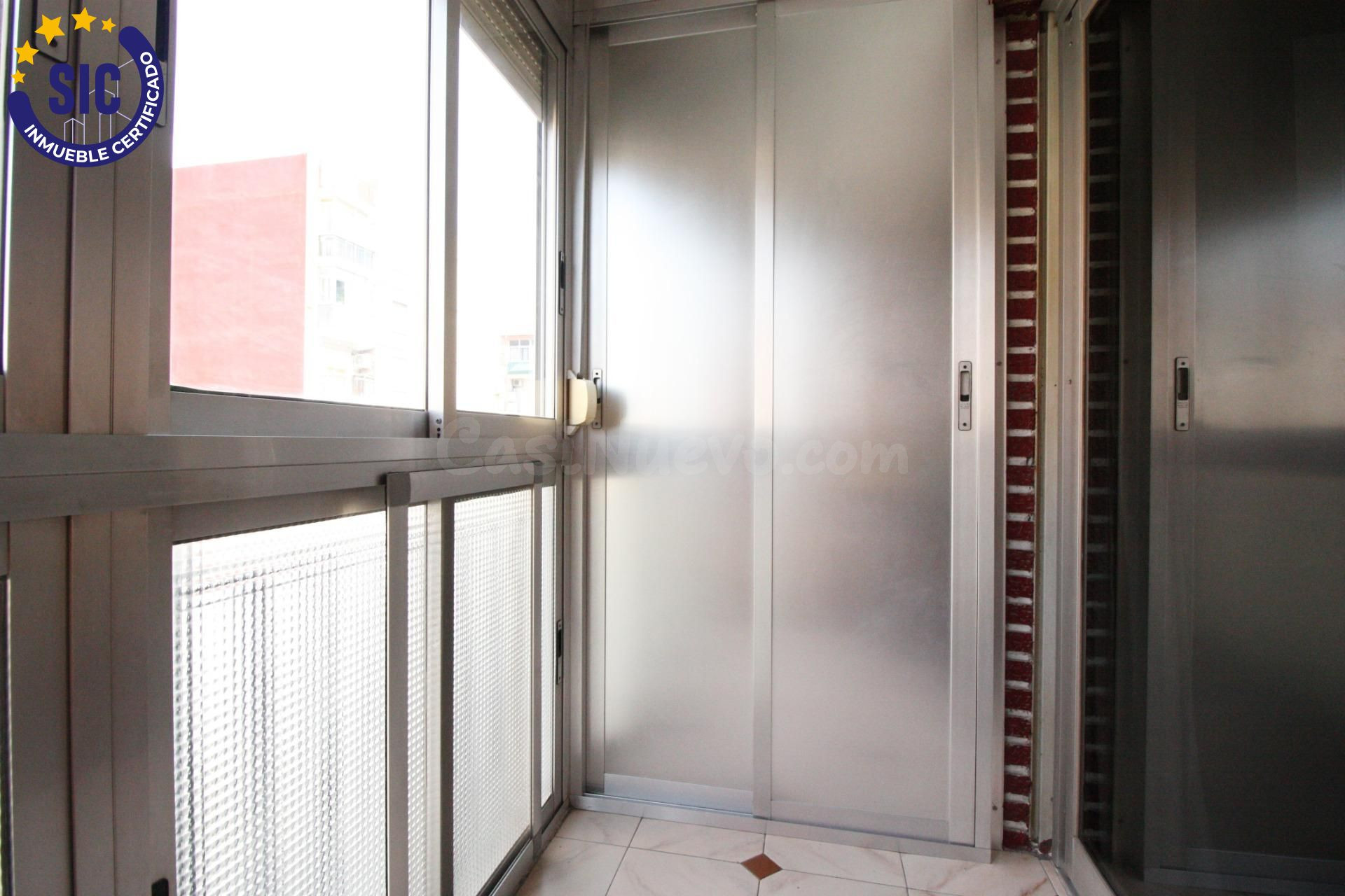 TU NUEVO HOGAR EN ALAQUÀS: AMPLITUD, BALCÓN Y 3 habitaciones - foto 4