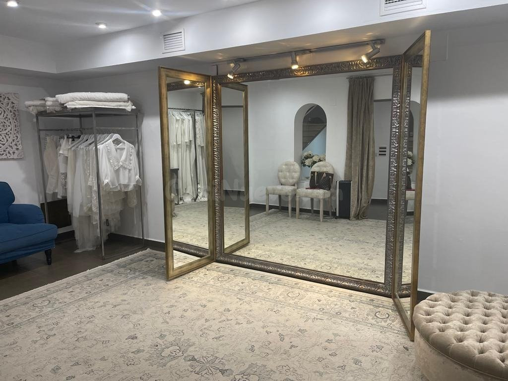 LOCAL COMERCIAL A PIE DE CALLE EN PLENO CENTRO DE CORDOBA - foto 4