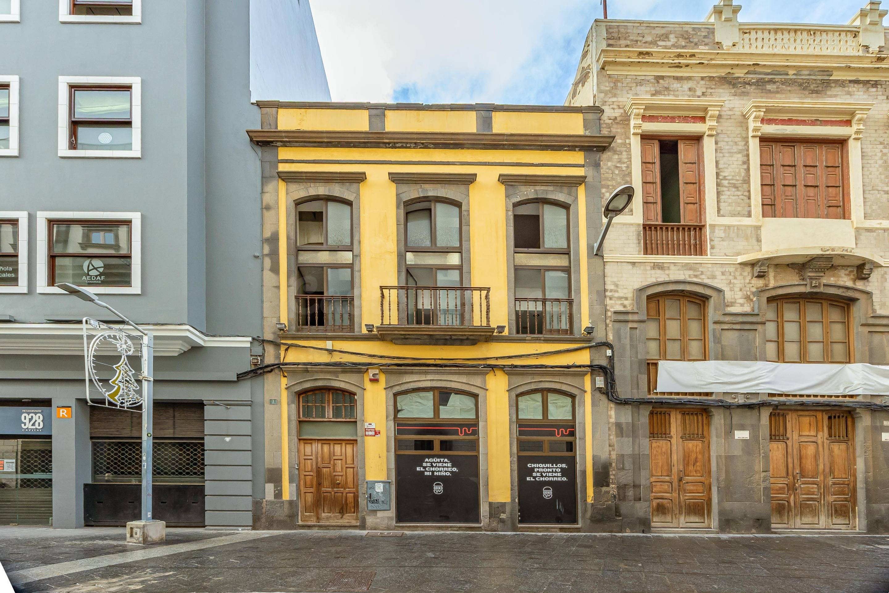 EN VENTA, MAGNÍFICO EDIFICIO REFORMADO EN TRIANA. APTO PARA RIC