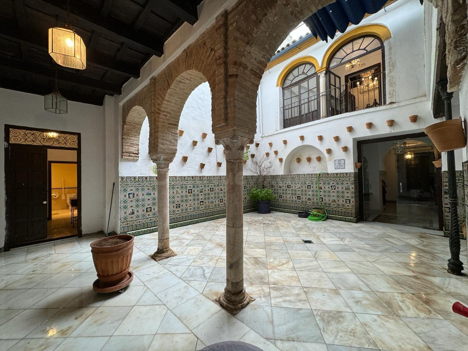 CASA PALACIO EN EL CASCO HISTÓRICO, CORDOBA
