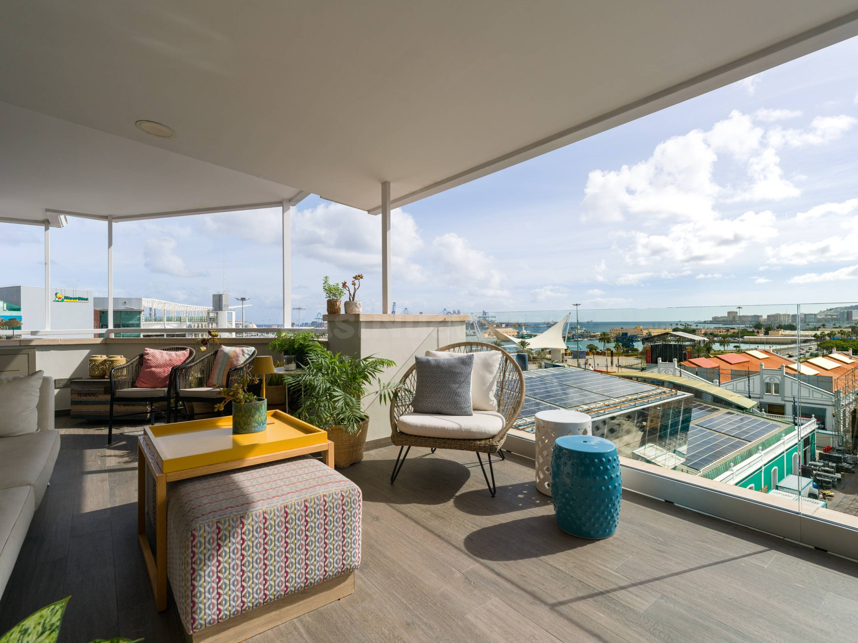 Exclusivo super atico con terraza de 60 metros junto al puer - foto 4
