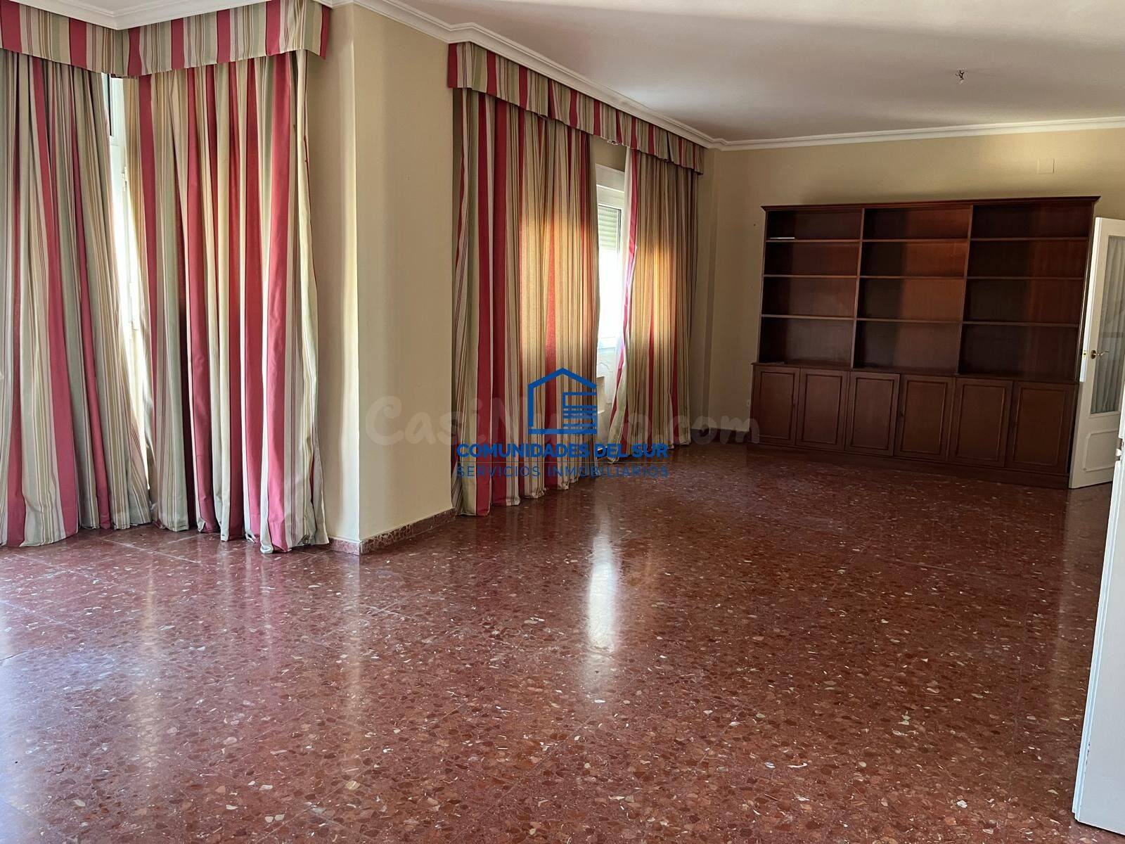 Magnifico piso en venta en Bahía Blanca con vistas despejada - foto 3