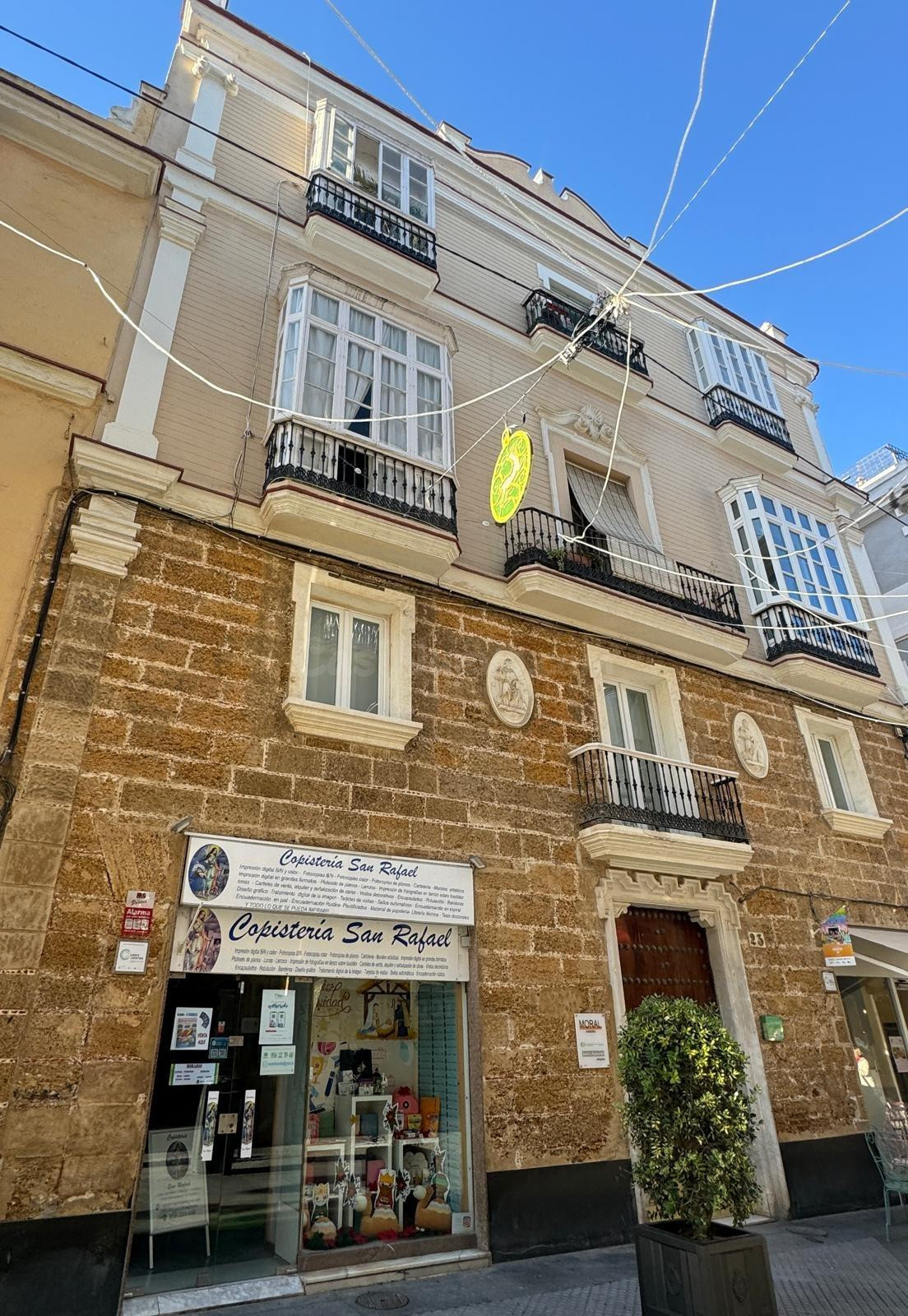 Luminoso y gran piso en calle Ancha - foto 4