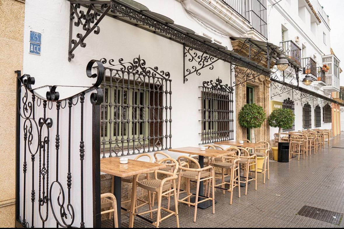 OPORTUNIDAD ÚNICA DE INVERSIÓN – SE VENDE LOCAL EMBLEMÁTICO  - foto 2