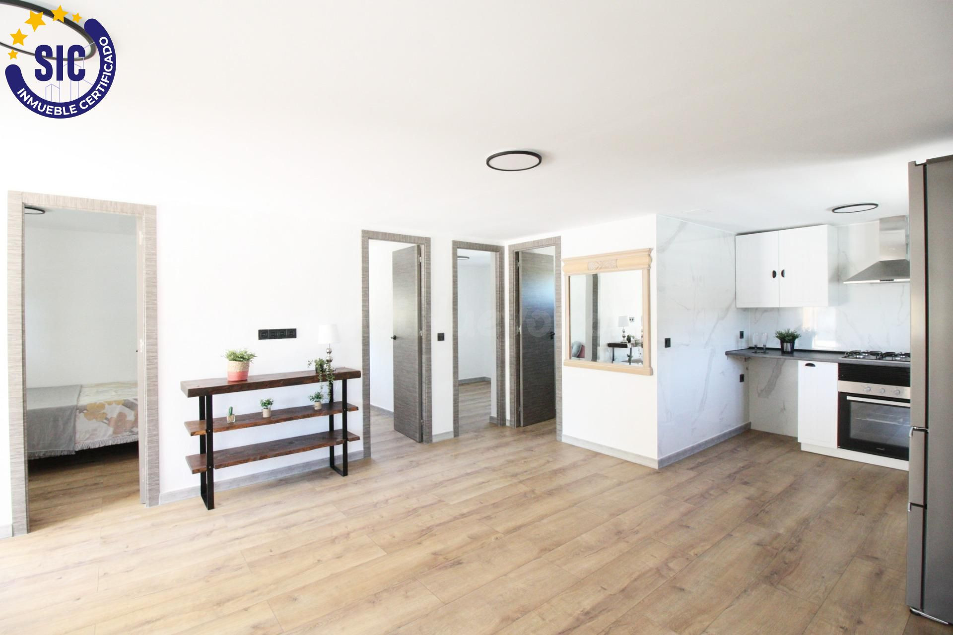 ESTUPENDO CHALET A LA VENTA EN MACASTRE - foto 2