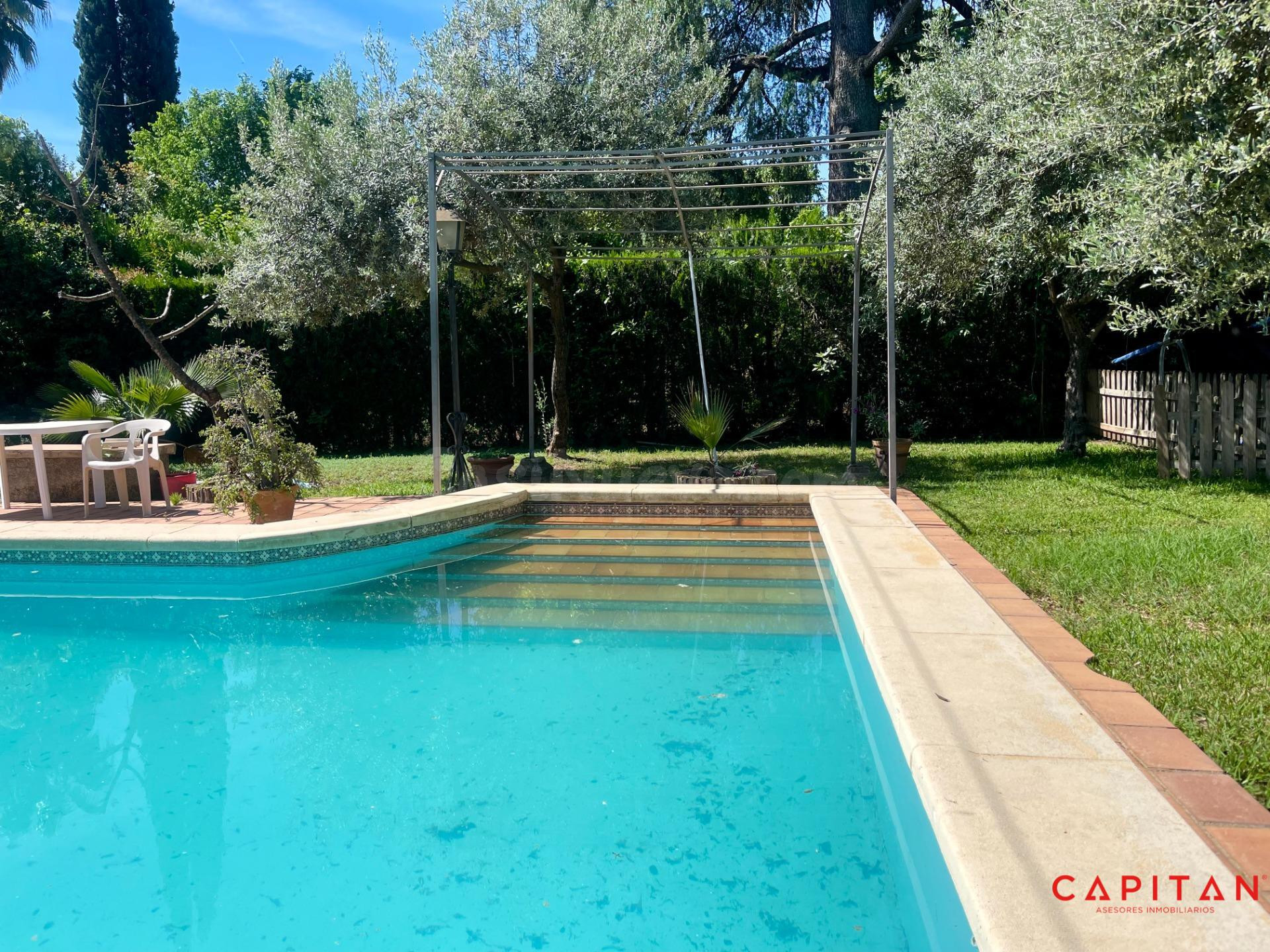 CHALET EN EL BRILLANTE CON DOS VIVIENDAS INDEPENDIENTES Y PI
