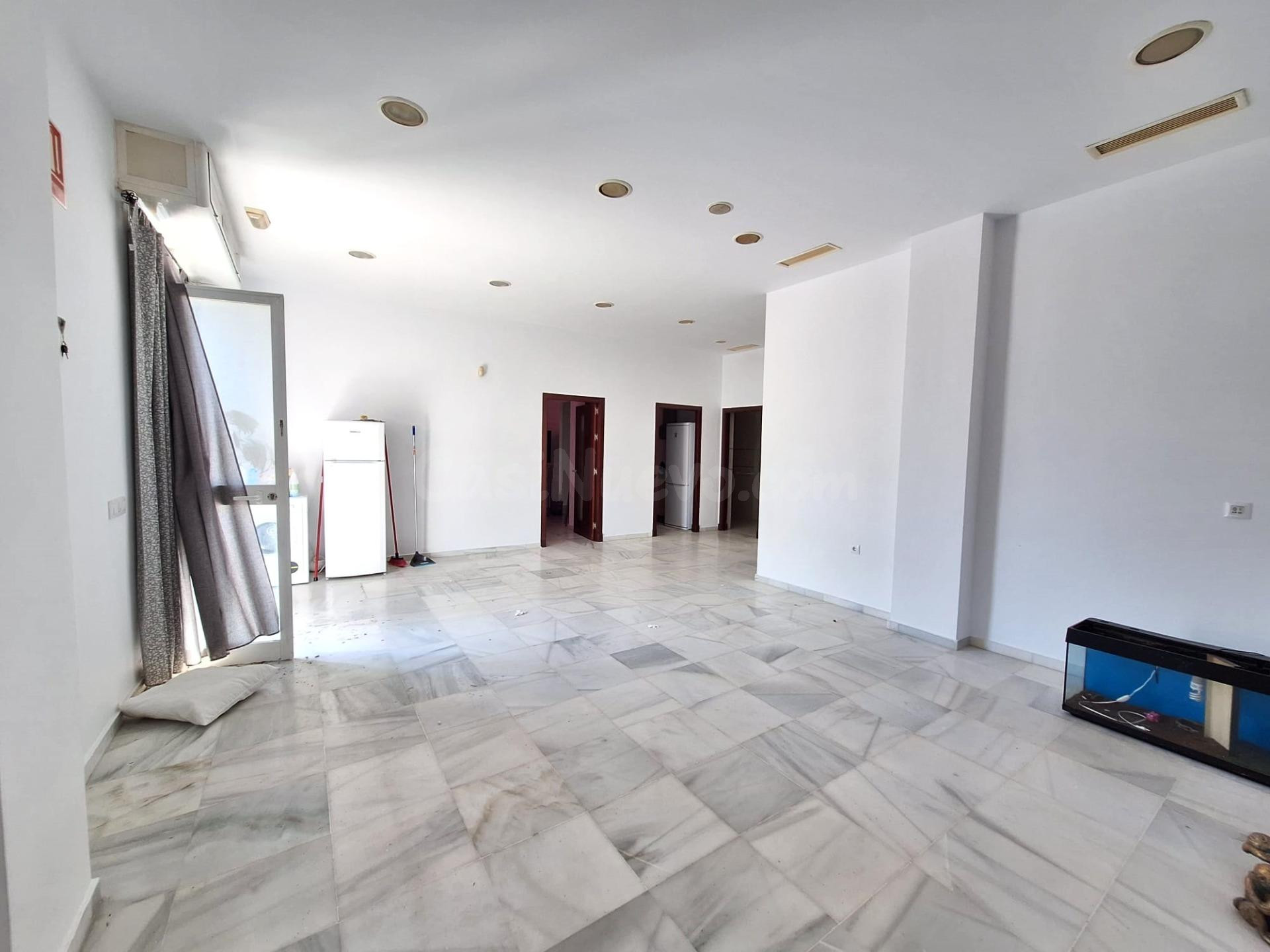 LOCAL COMERCIAL EN VENTA - foto 3