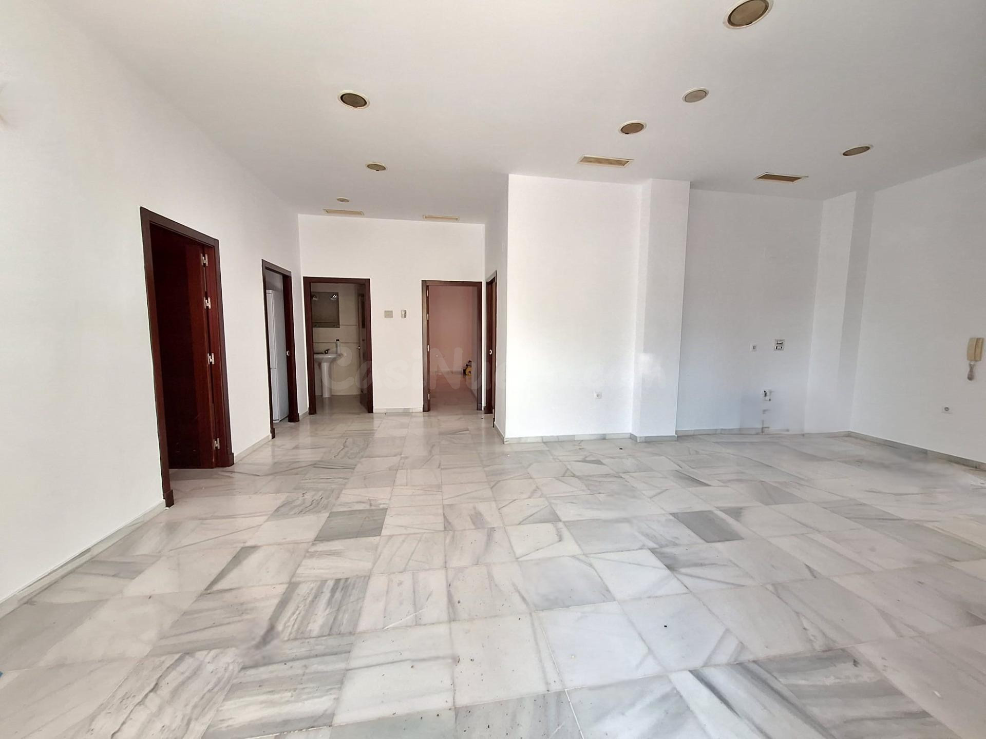 LOCAL COMERCIAL EN VENTA - foto 4