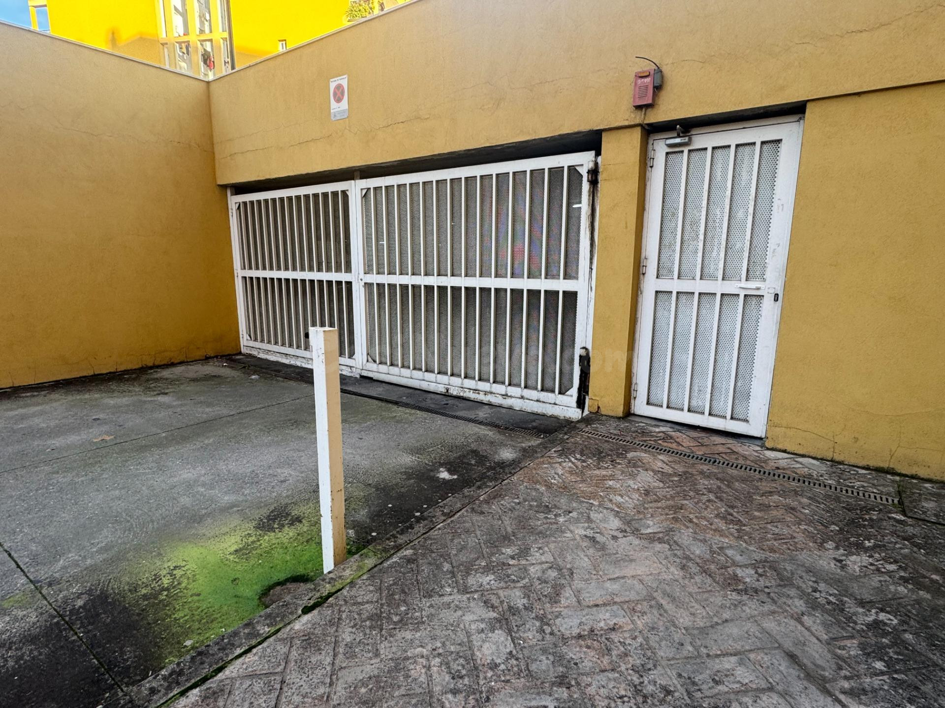 GARAJE AMPLIO EN VENTA EN CARLOS III, CORDOBA - foto 3
